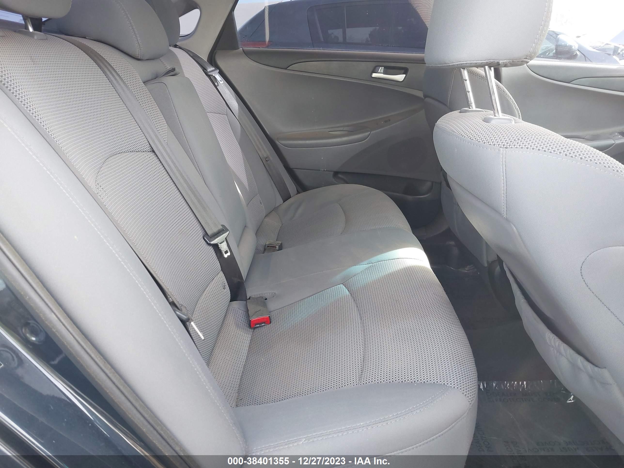 HYUNDAI SONATA image 8