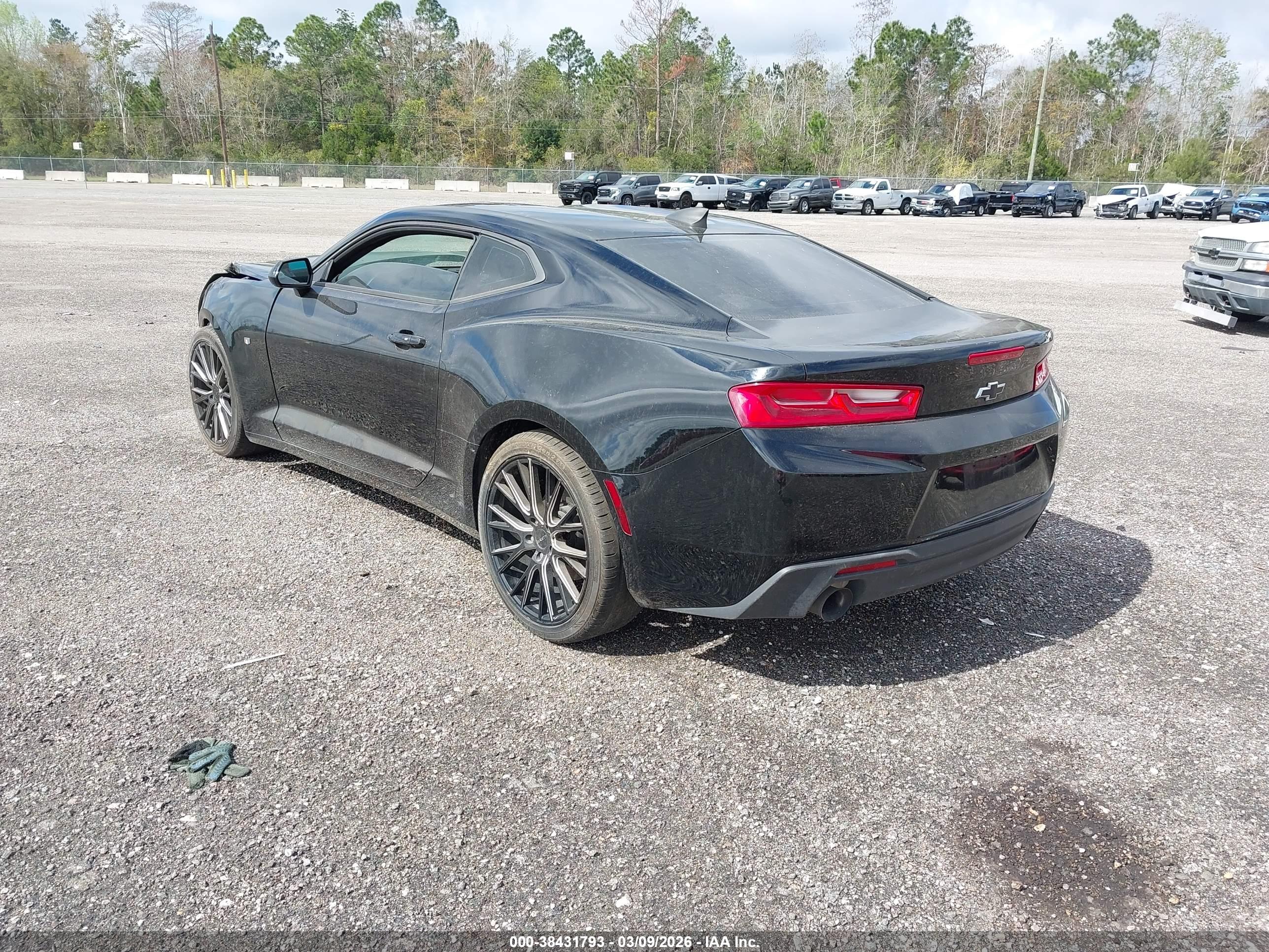 CHEVROLET CAMARO image 3