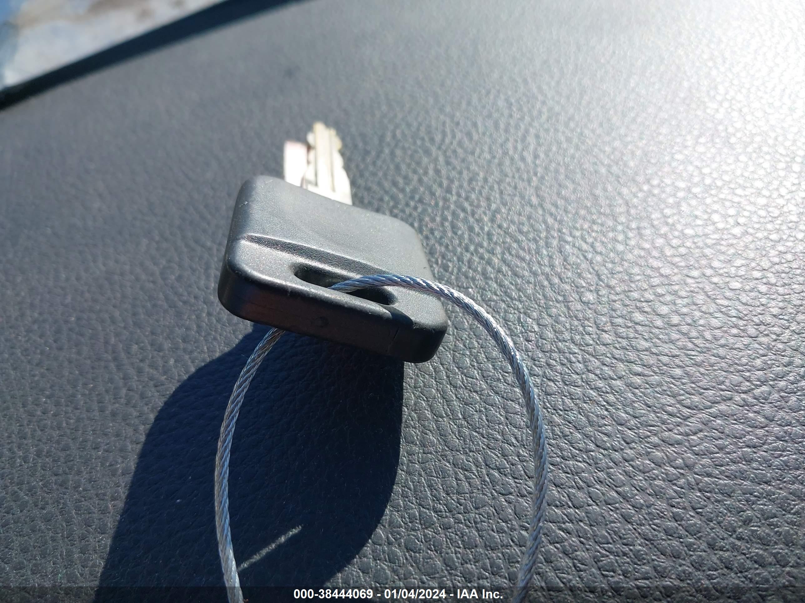 NISSAN VERSA image 11