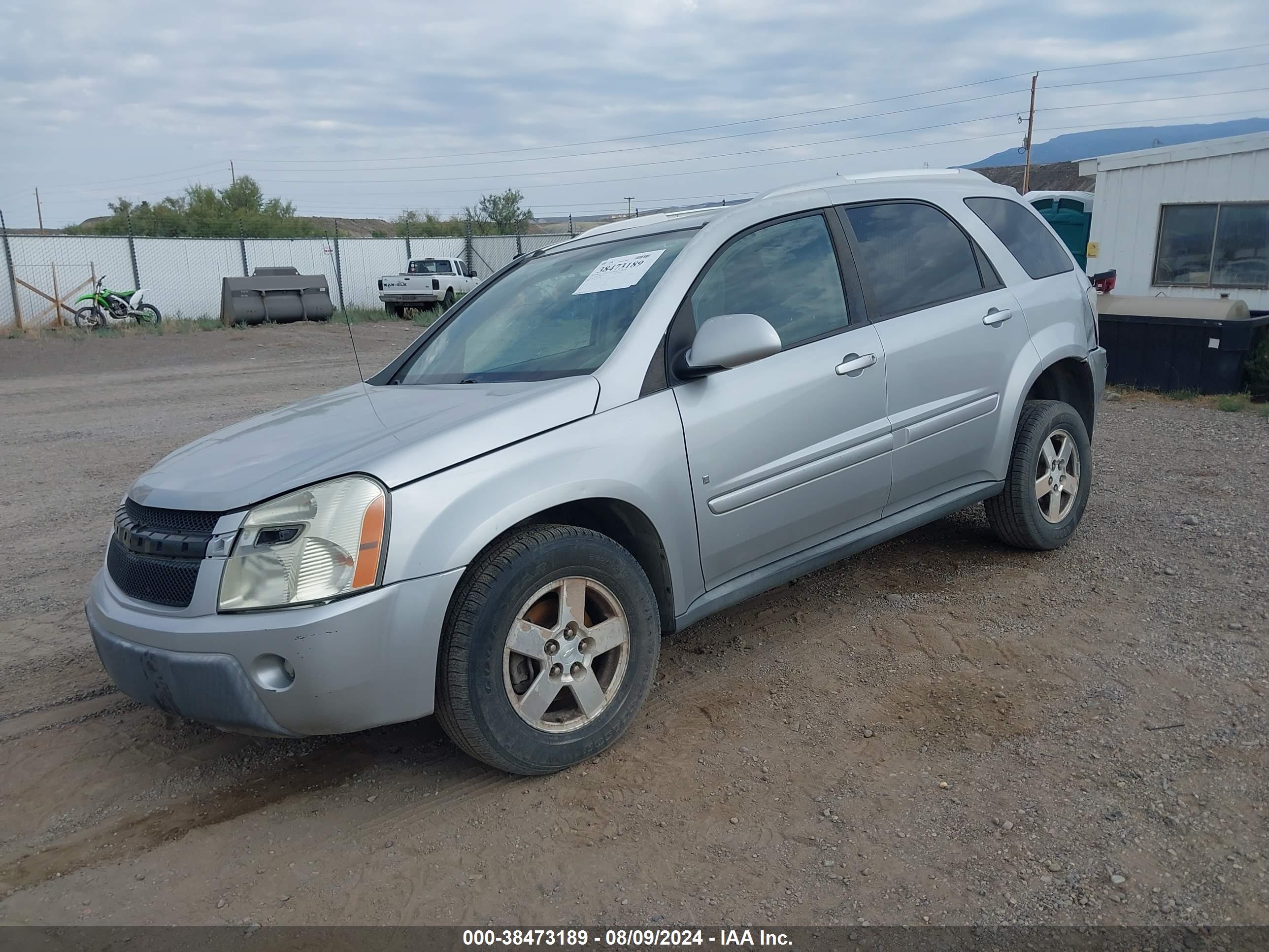 CHEVROLET EQUINOX image 2