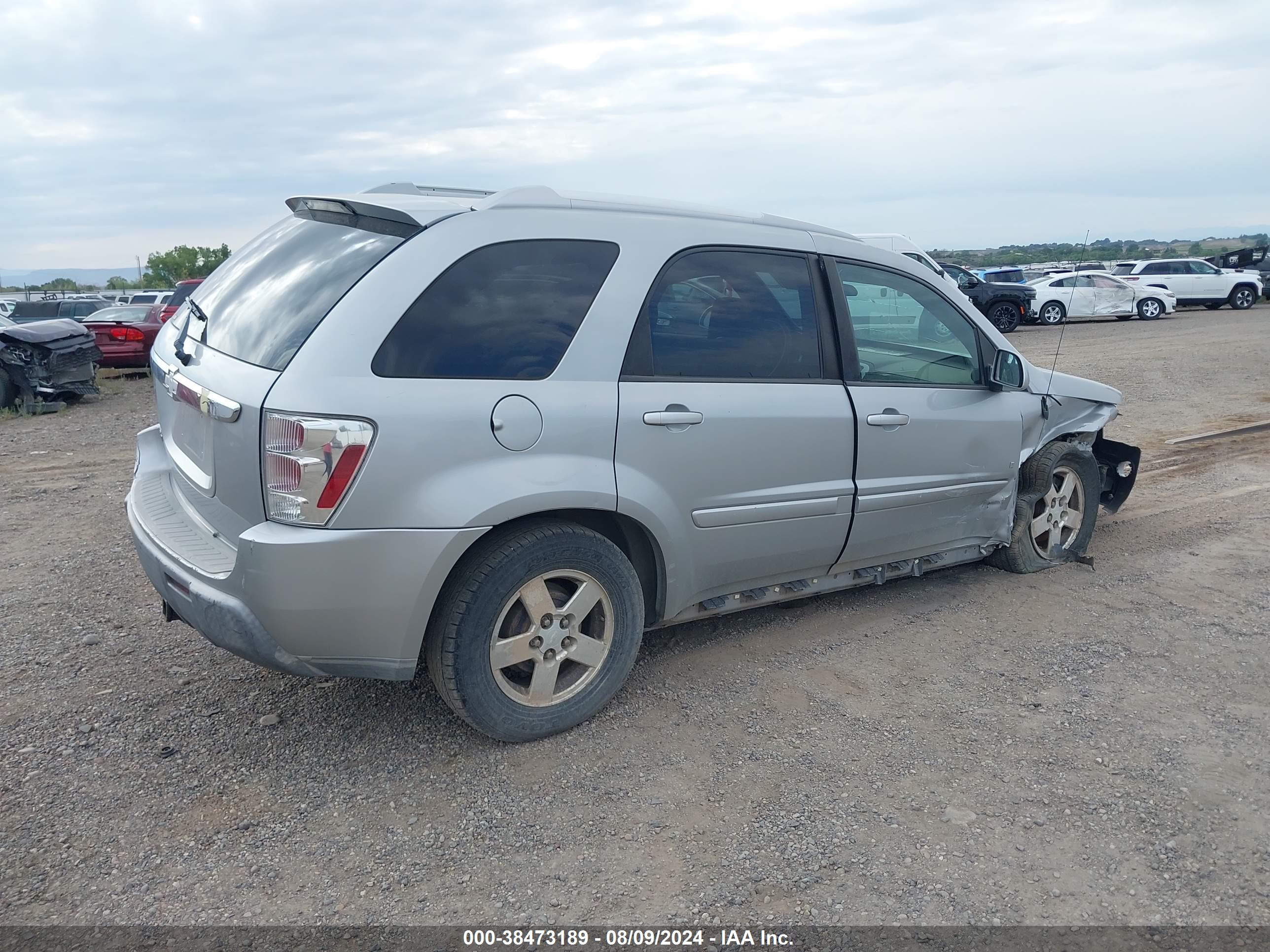 CHEVROLET EQUINOX image 4