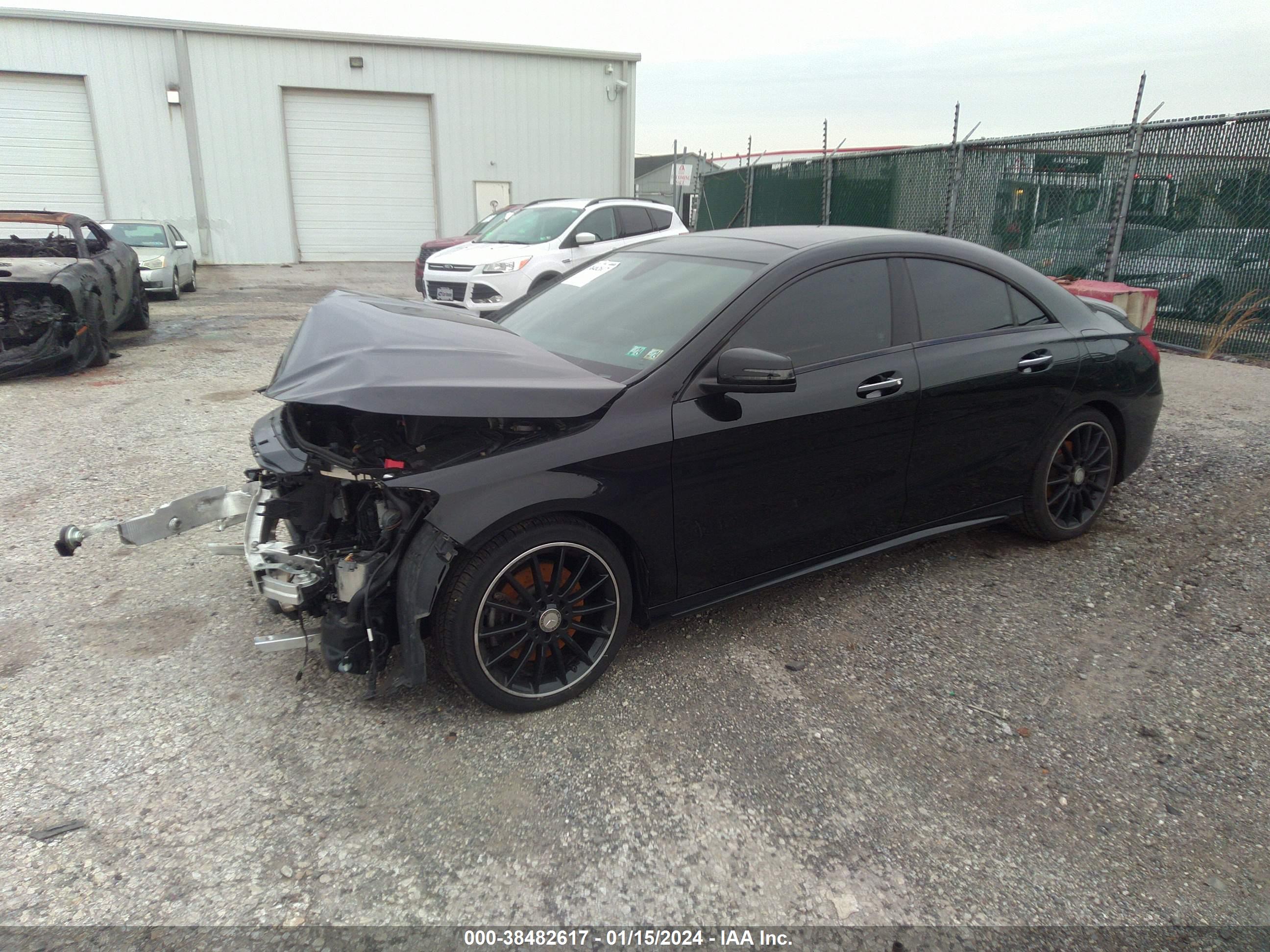 MERCEDES-BENZ CLA image 2