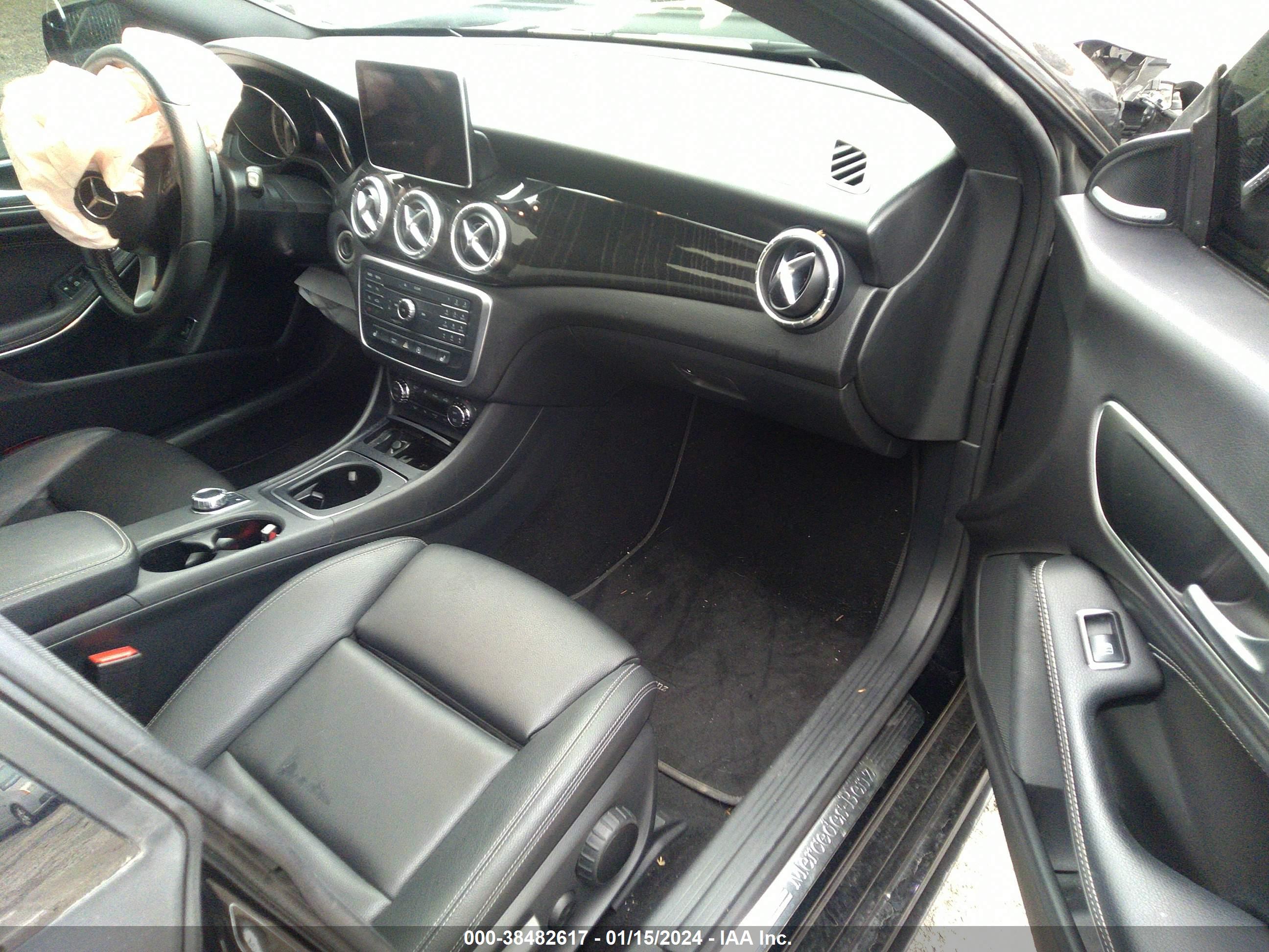 MERCEDES-BENZ CLA image 5