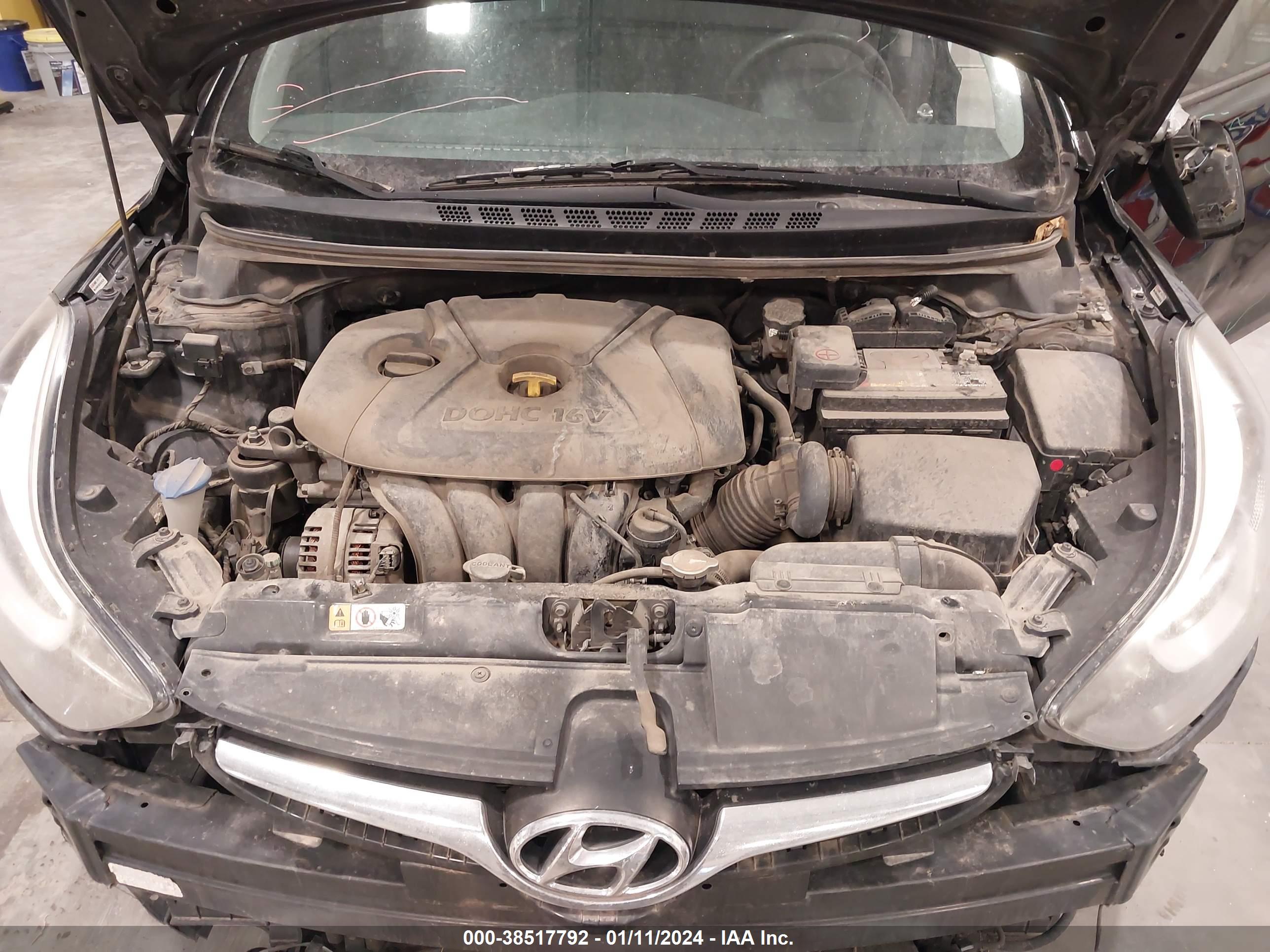 HYUNDAI ELANTRA image 10