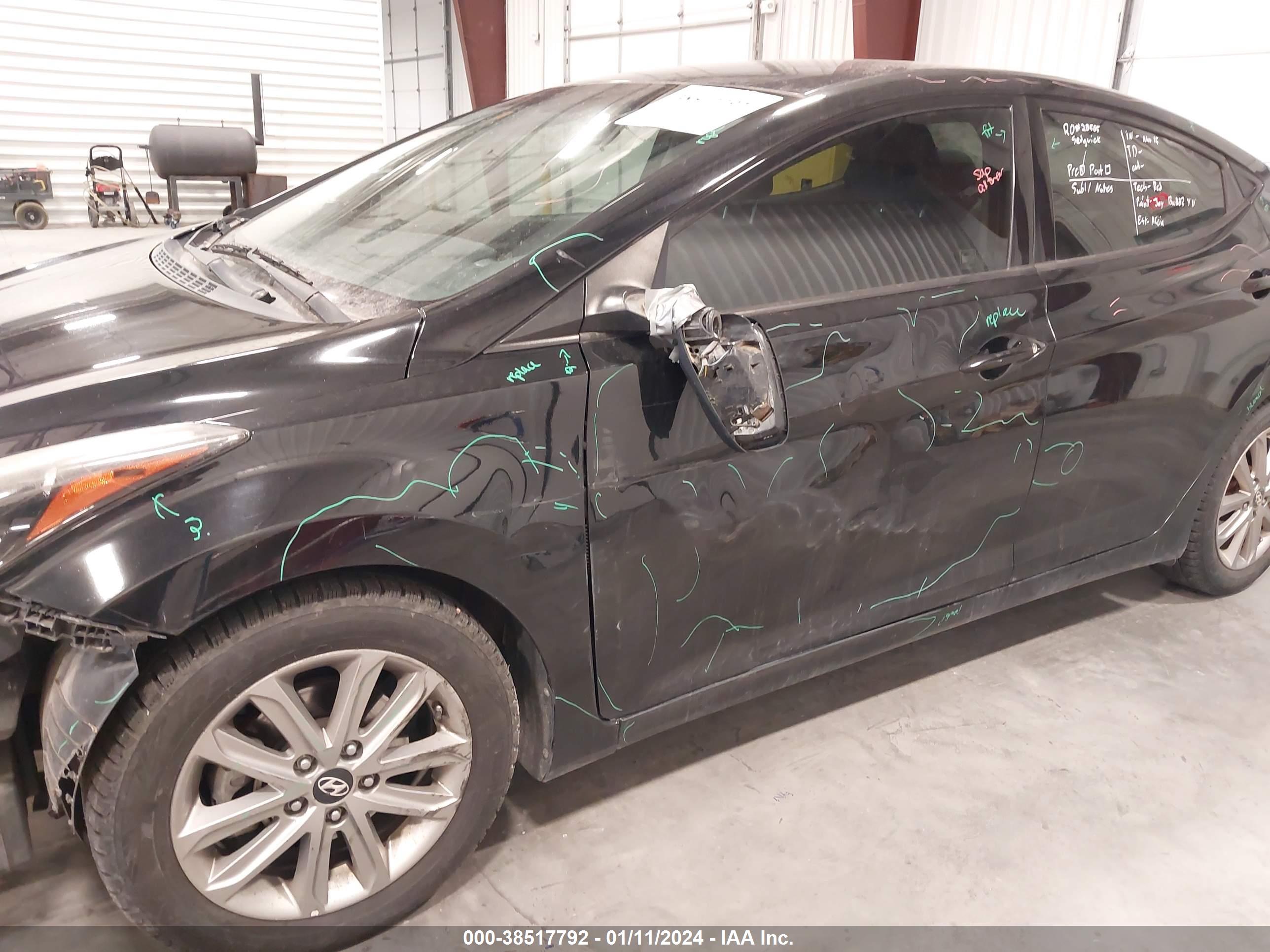 HYUNDAI ELANTRA image 6