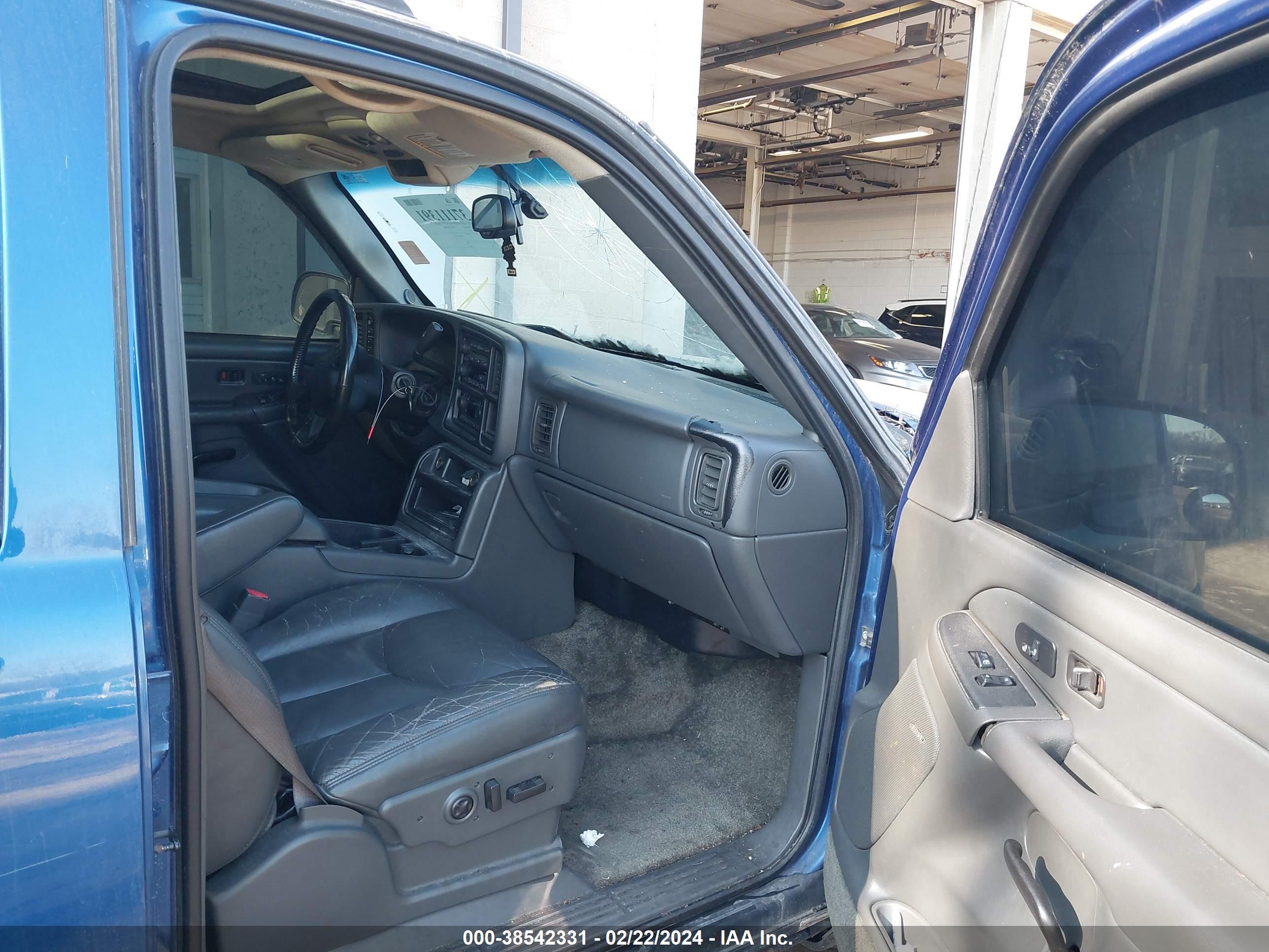 CHEVROLET AVALANCHE image 5