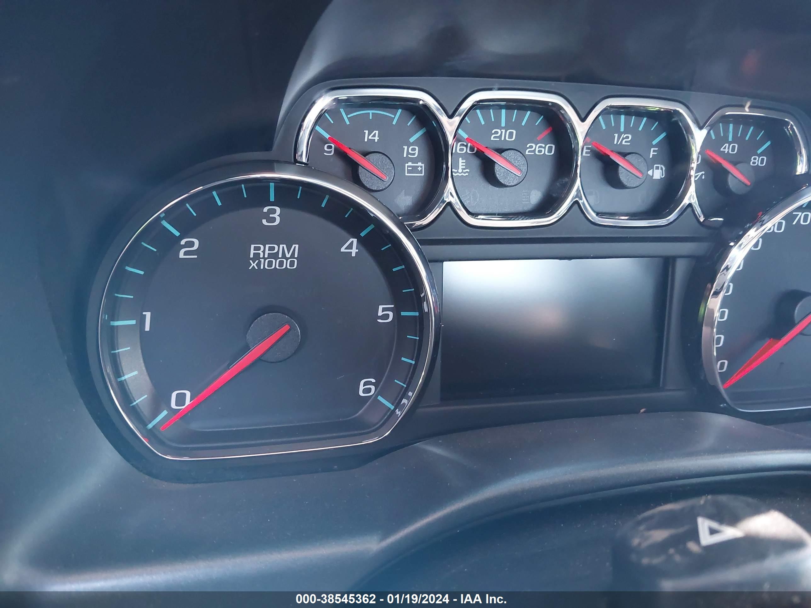 CHEVROLET SILVERADO image 7
