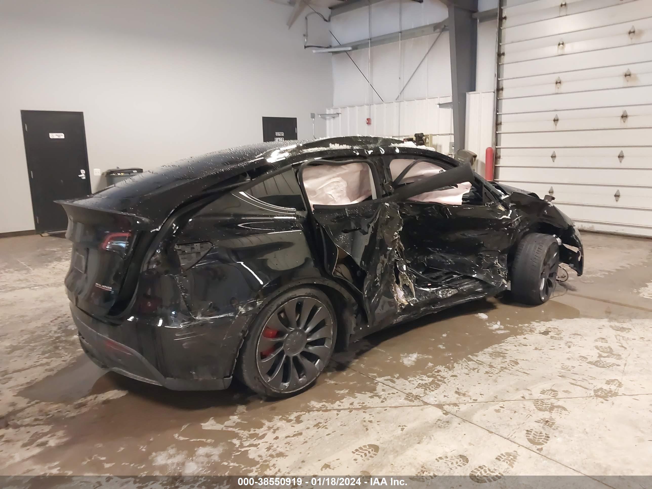TESLA MODEL image 4