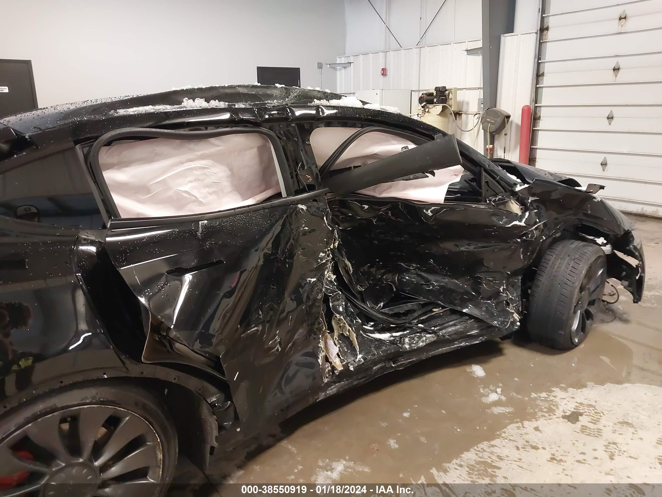 TESLA MODEL image 6