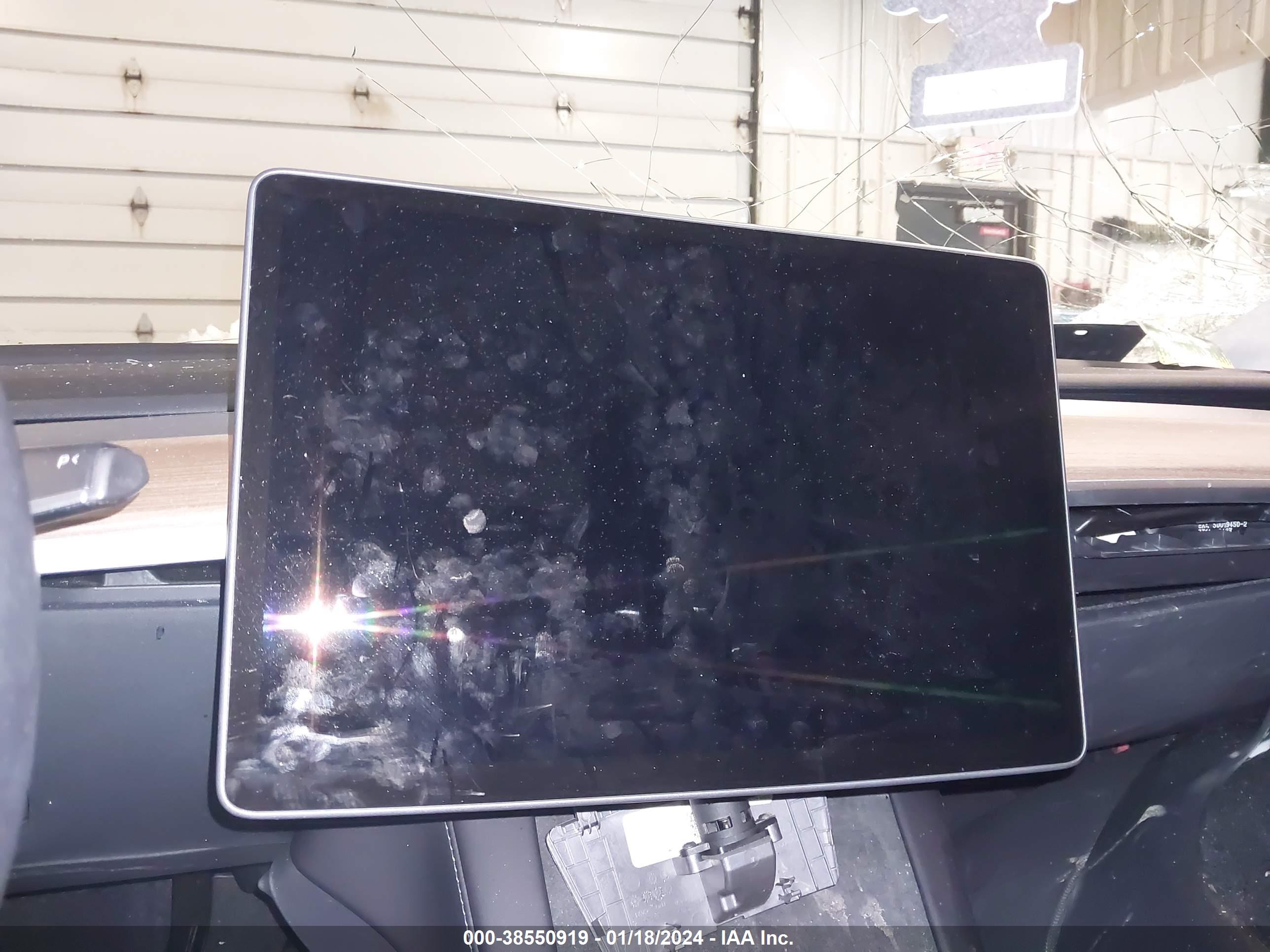 TESLA MODEL image 7