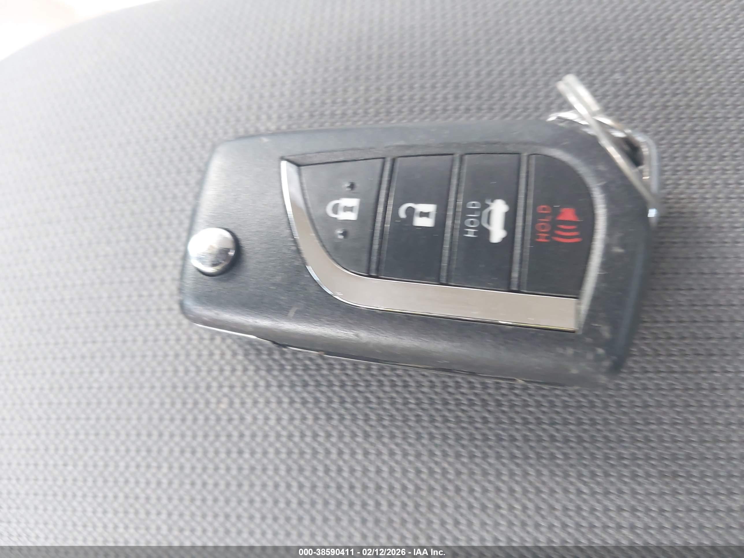 TOYOTA COROLLA image 11