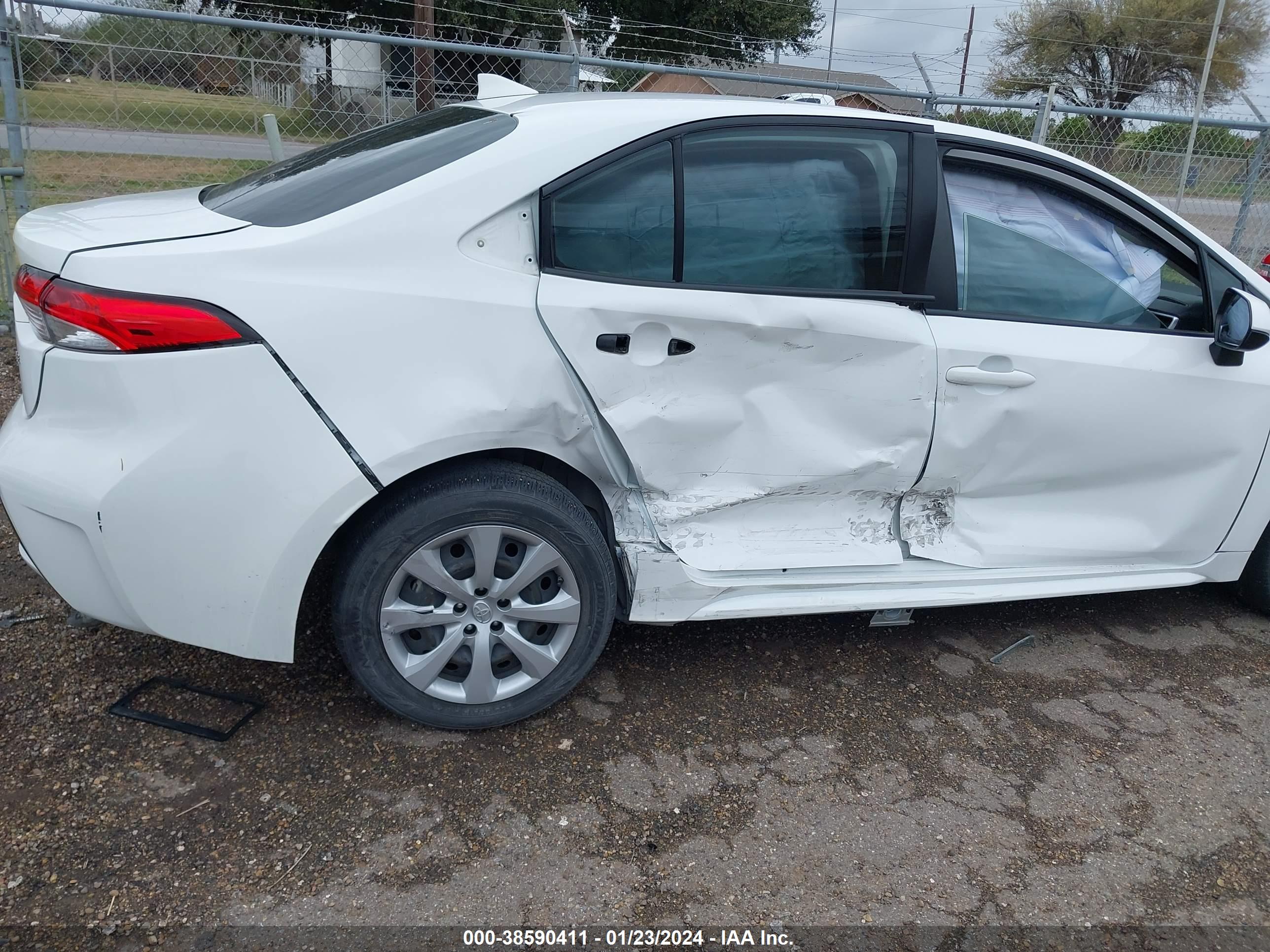 TOYOTA COROLLA image 6