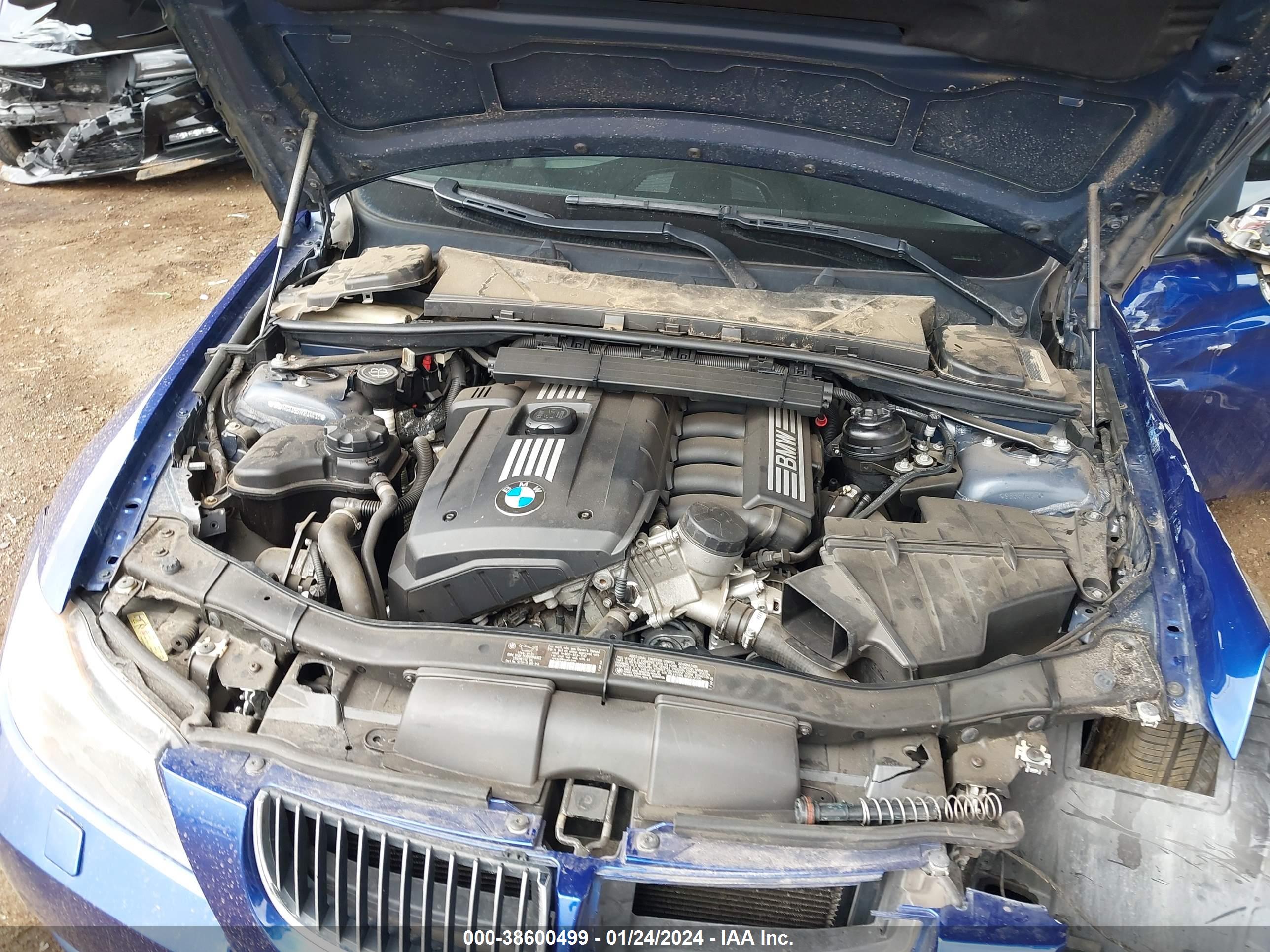 BMW 328XI image 10