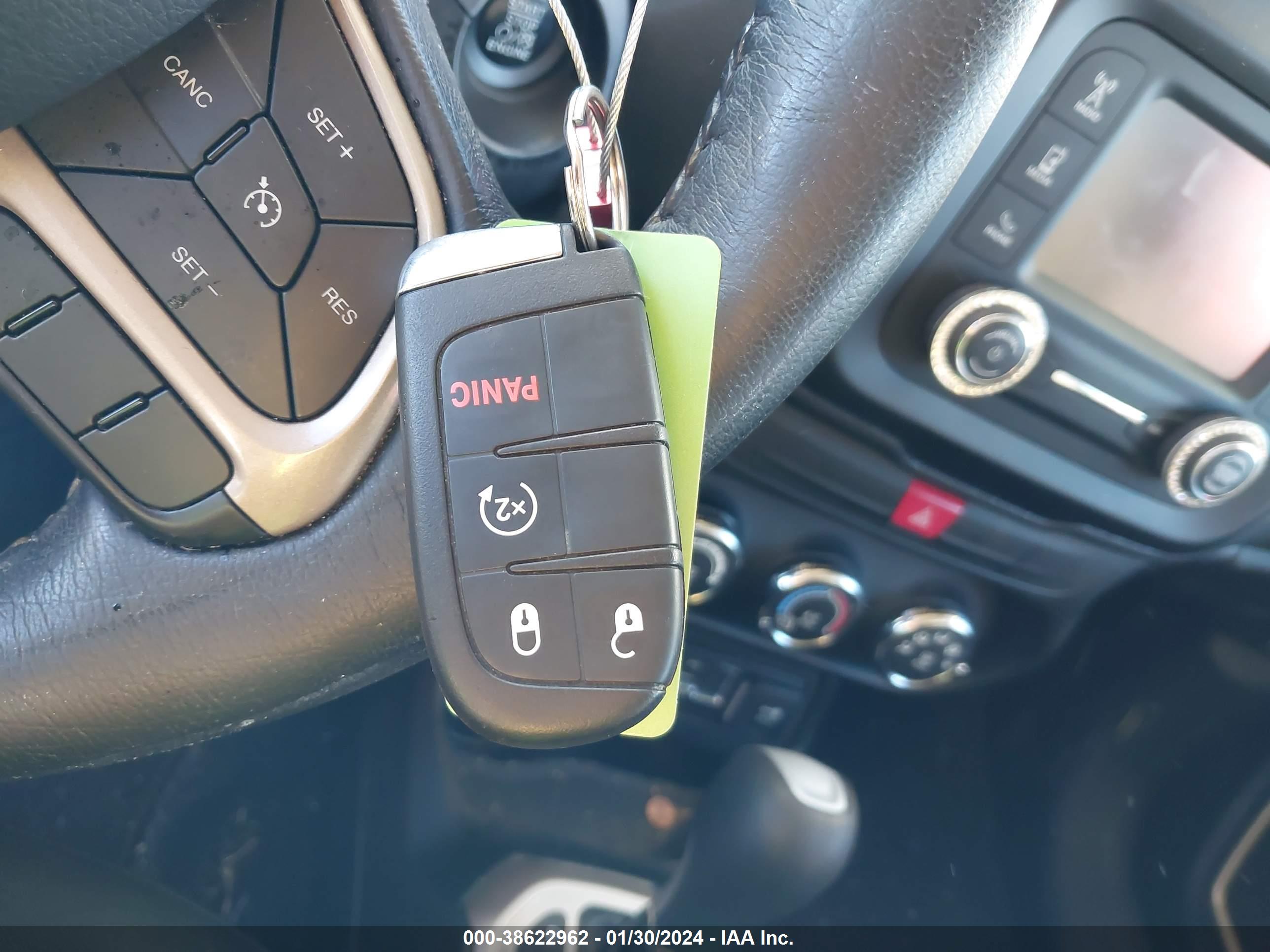 JEEP RENEGADE image 11
