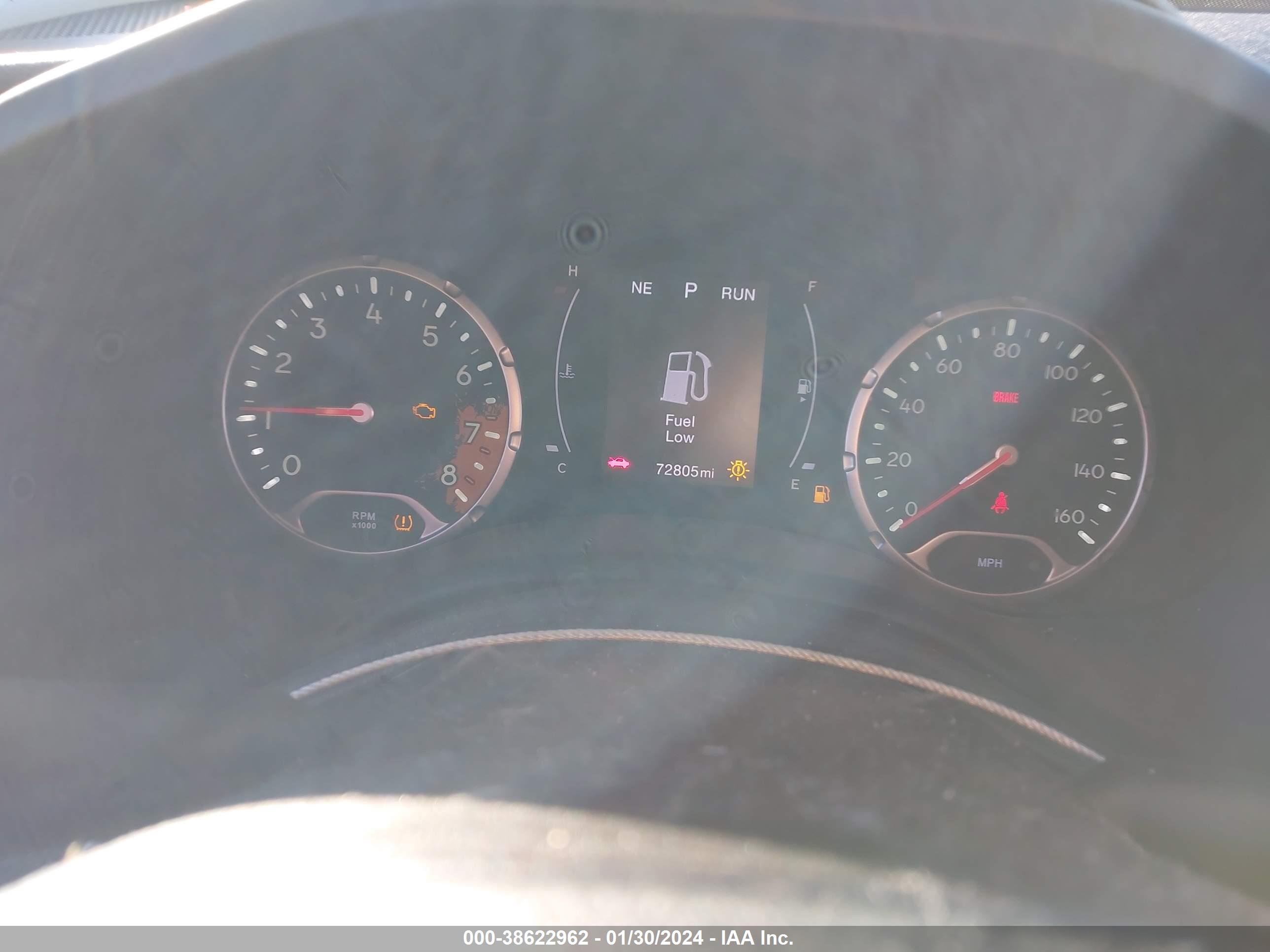 JEEP RENEGADE image 7