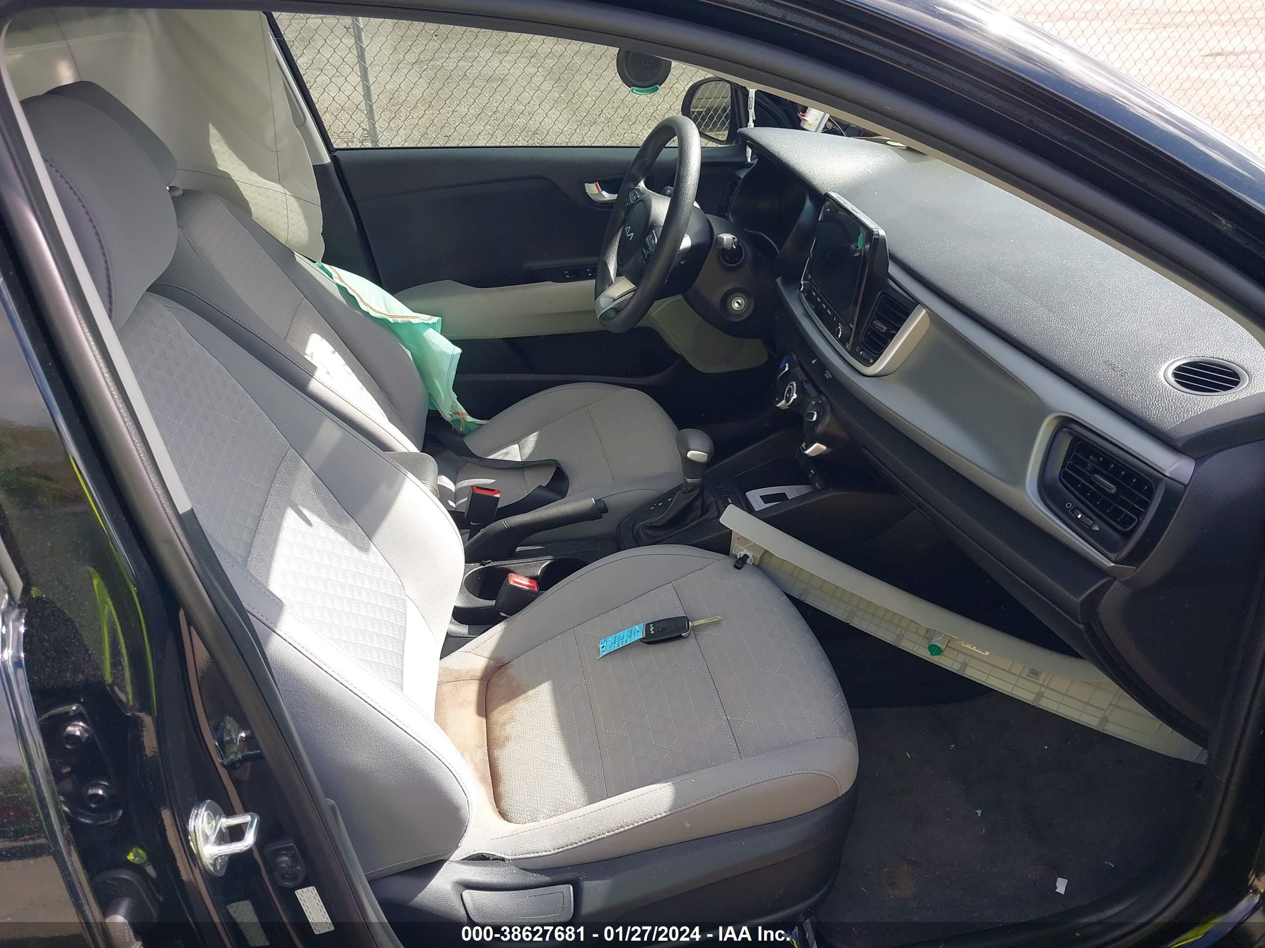KIA RIO image 5