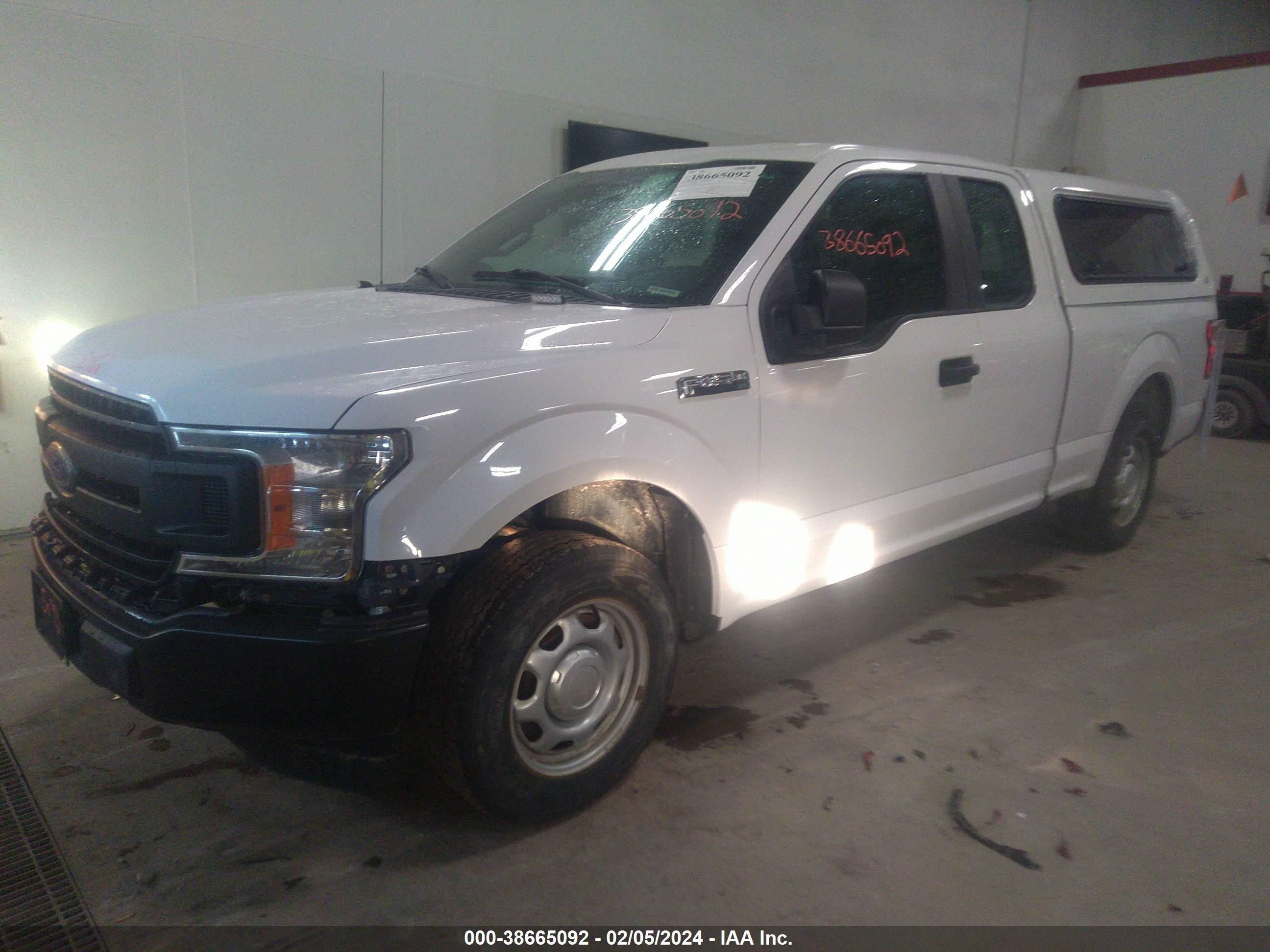 FORD F-150 image 2