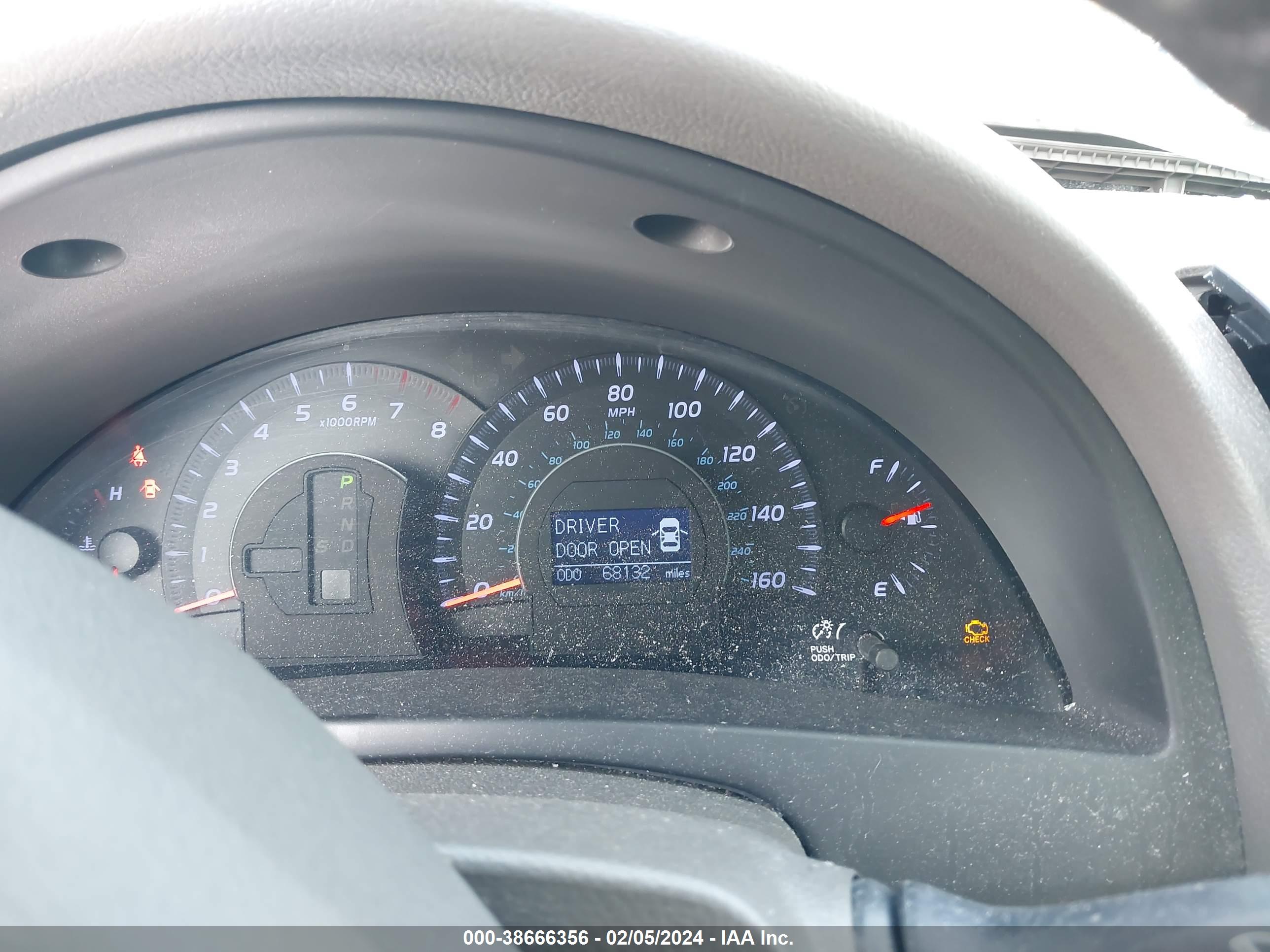 TOYOTA CAMRY image 7