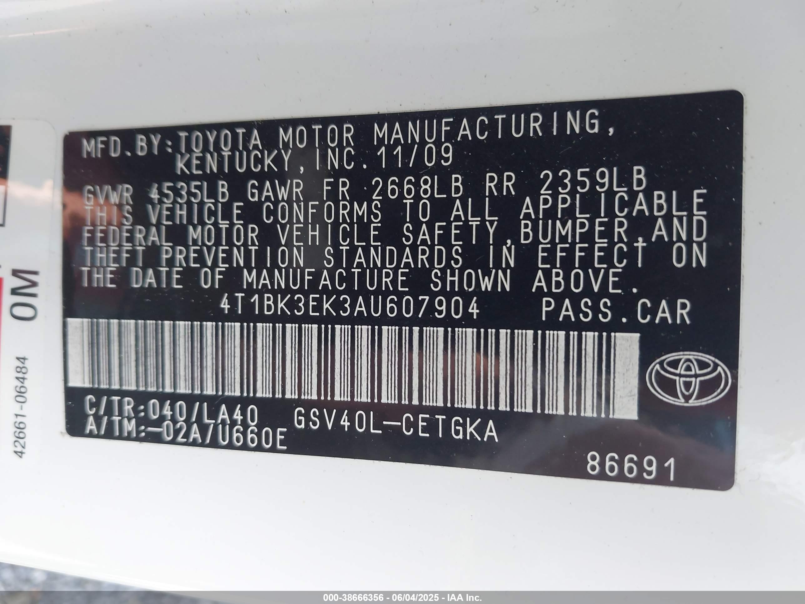 TOYOTA CAMRY image 9