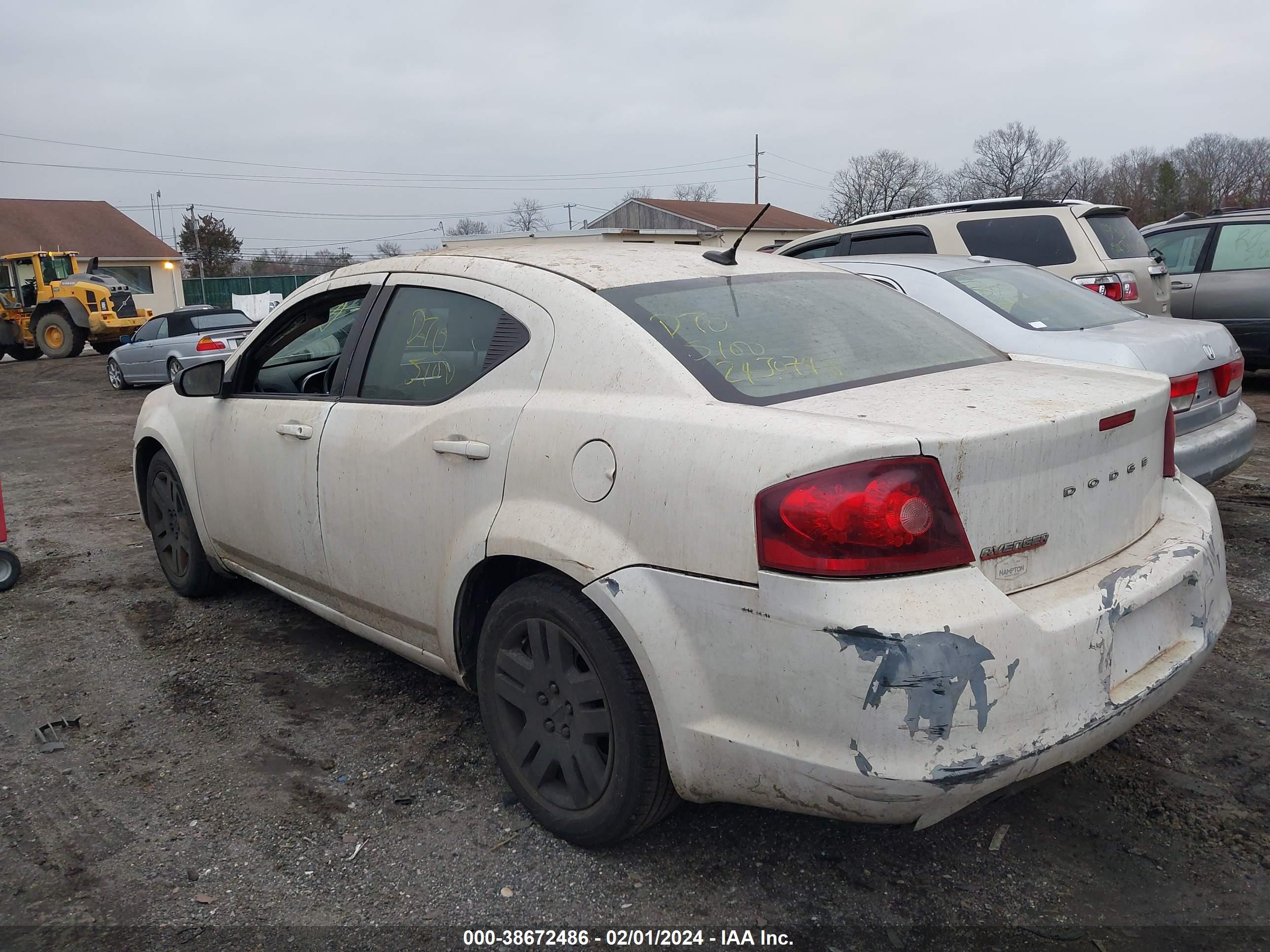 DODGE AVENGER image 3