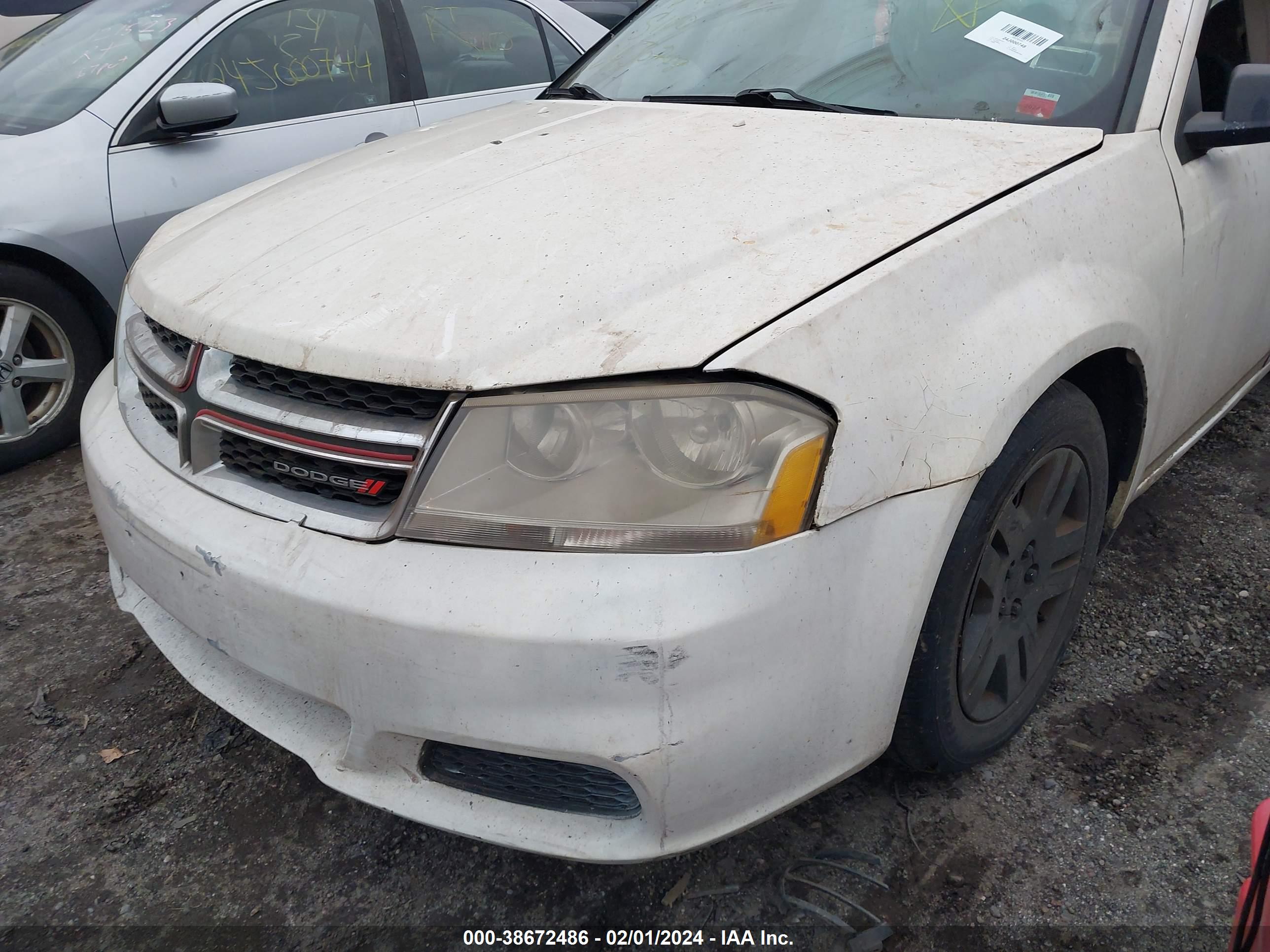 DODGE AVENGER image 6