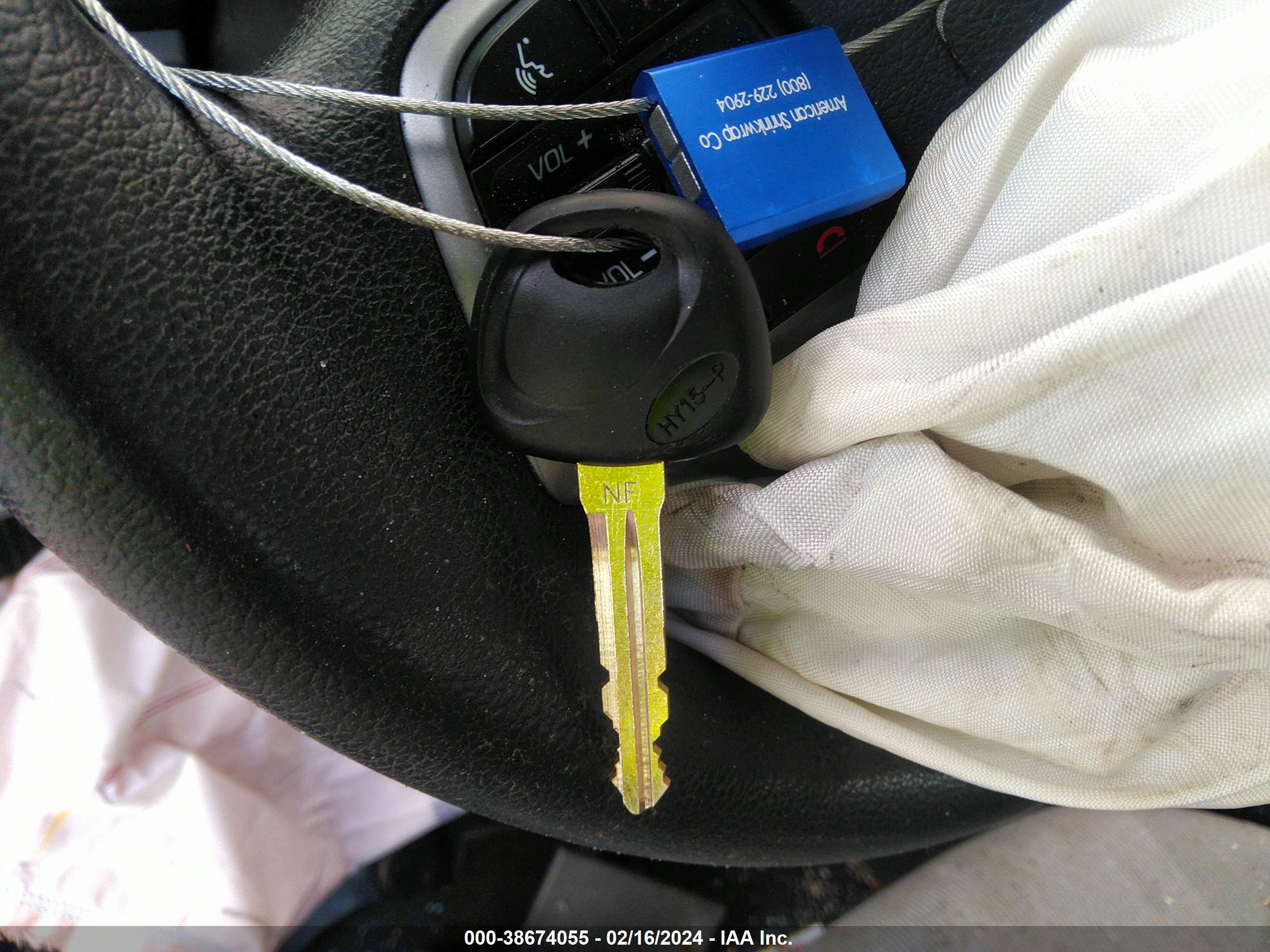 HYUNDAI ELANTRA image 11