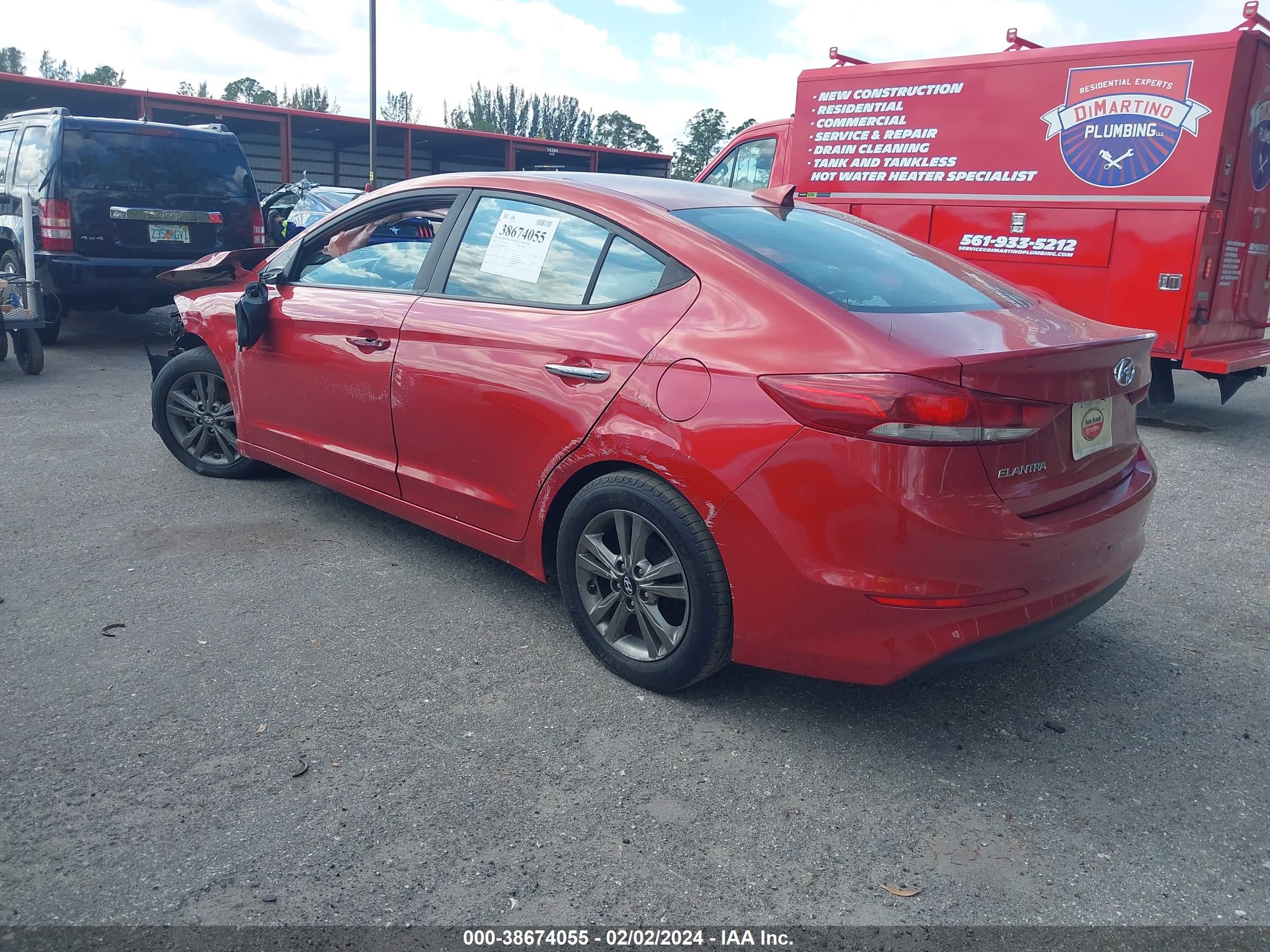 HYUNDAI ELANTRA image 3