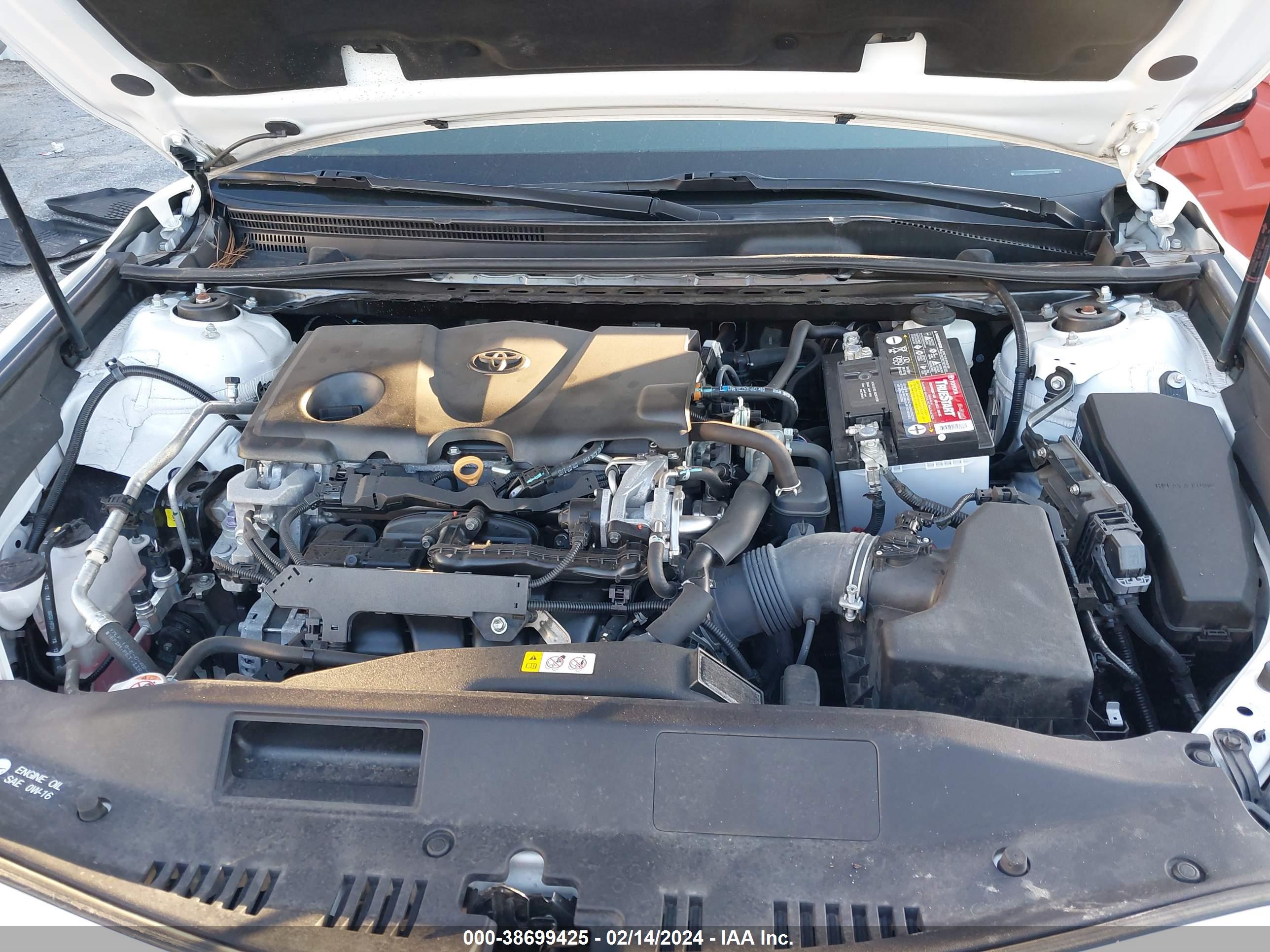 TOYOTA CAMRY image 10