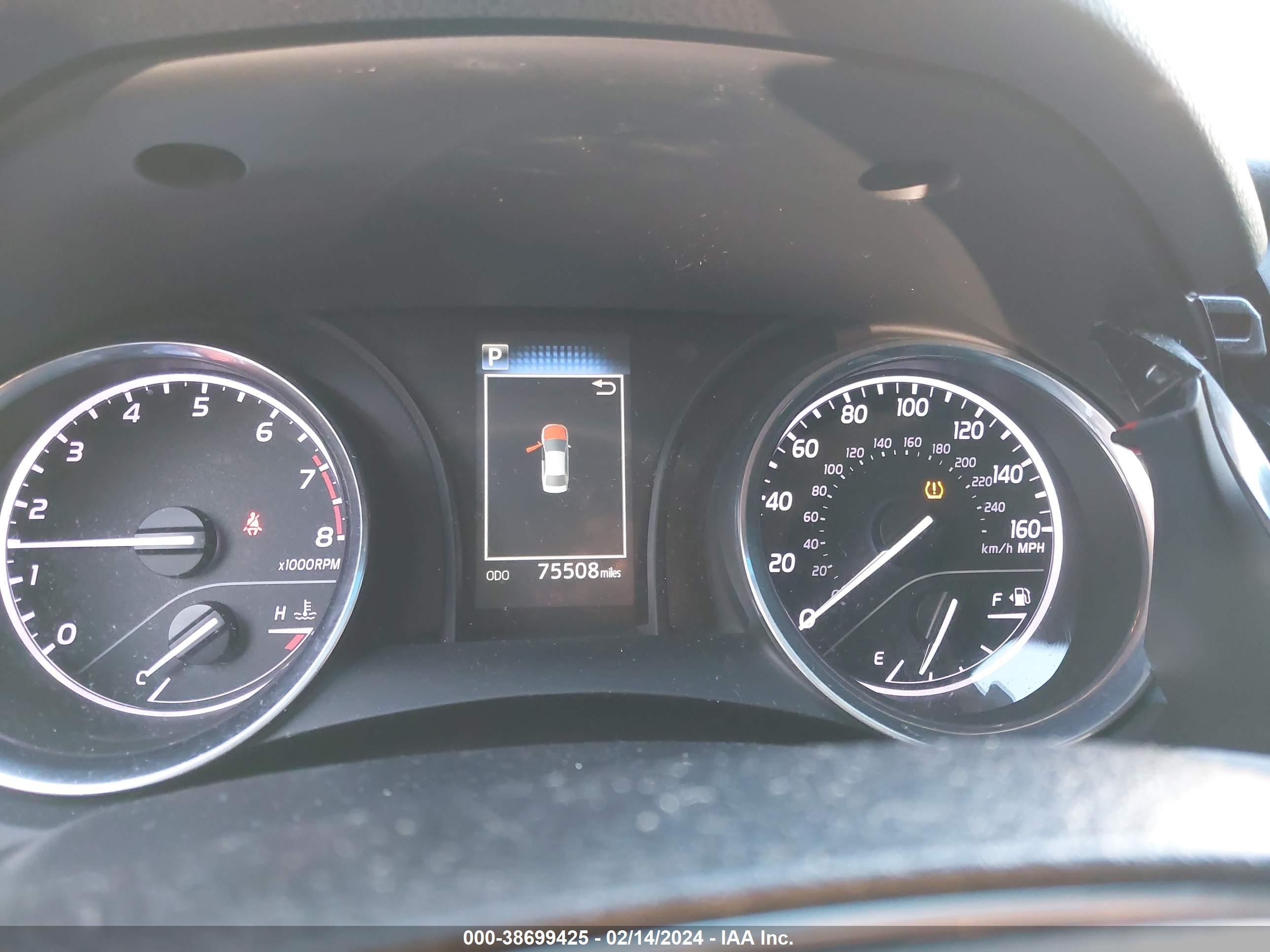 TOYOTA CAMRY image 7