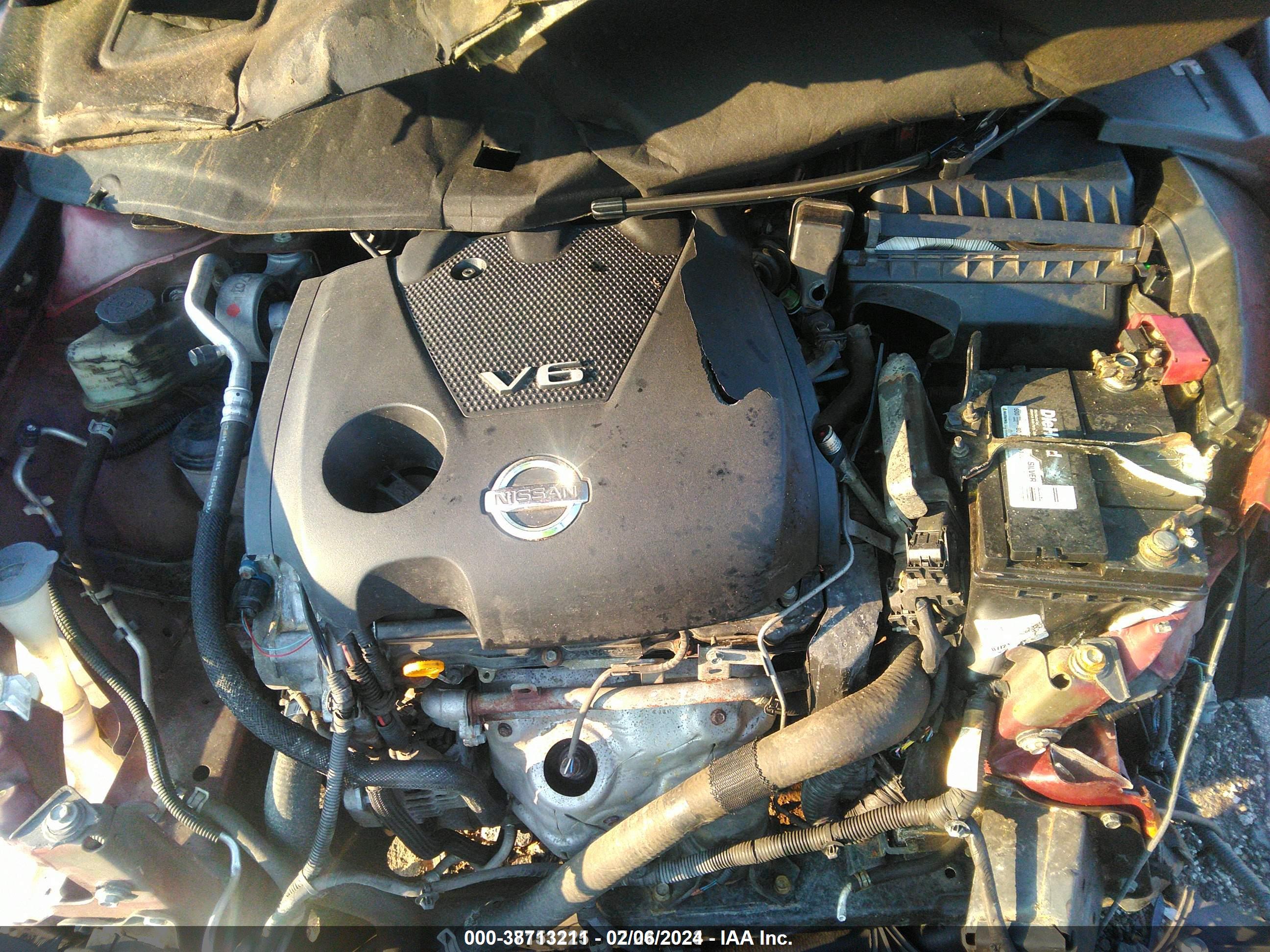 NISSAN MAXIMA image 10