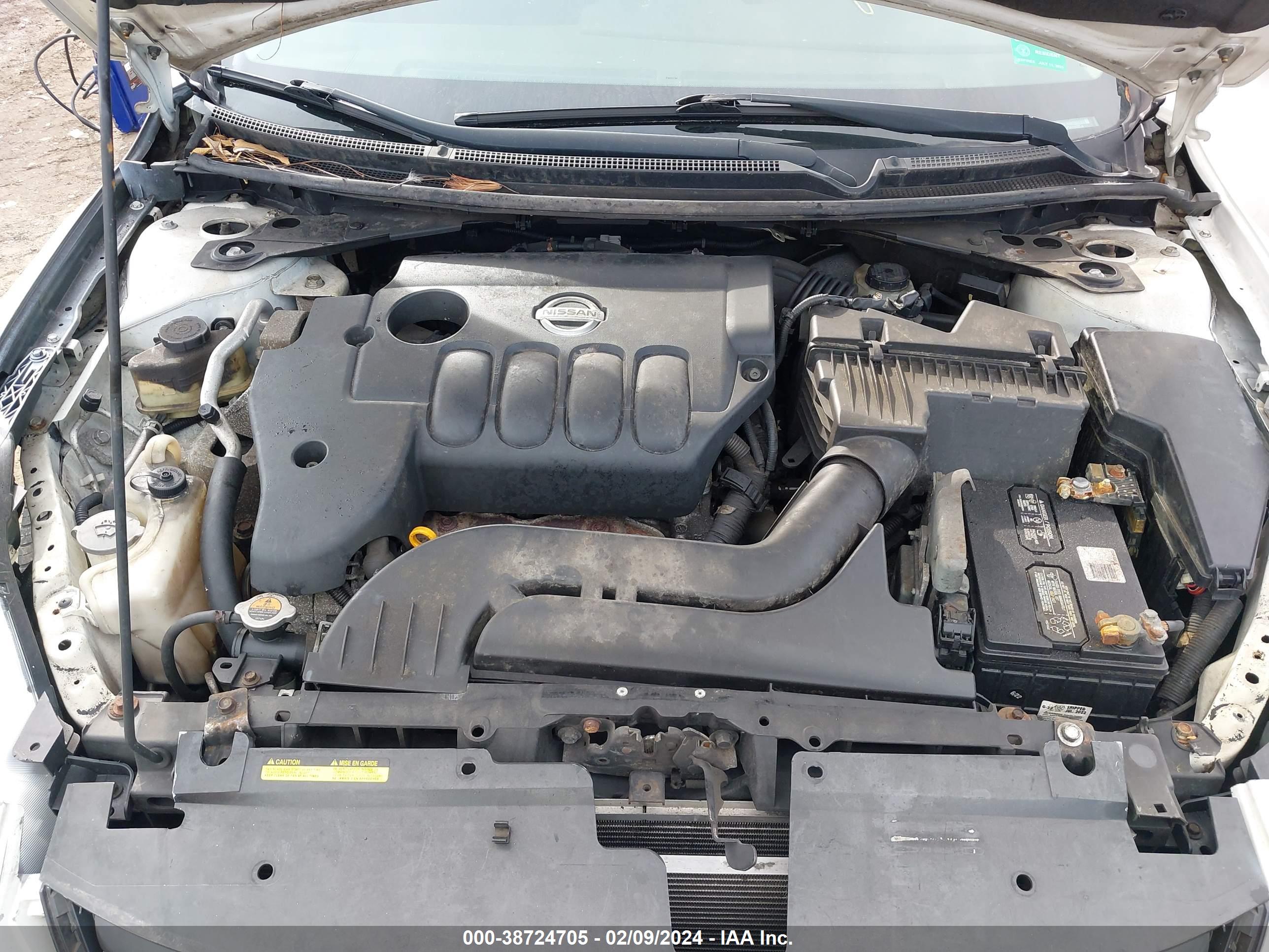 NISSAN ALTIMA image 10