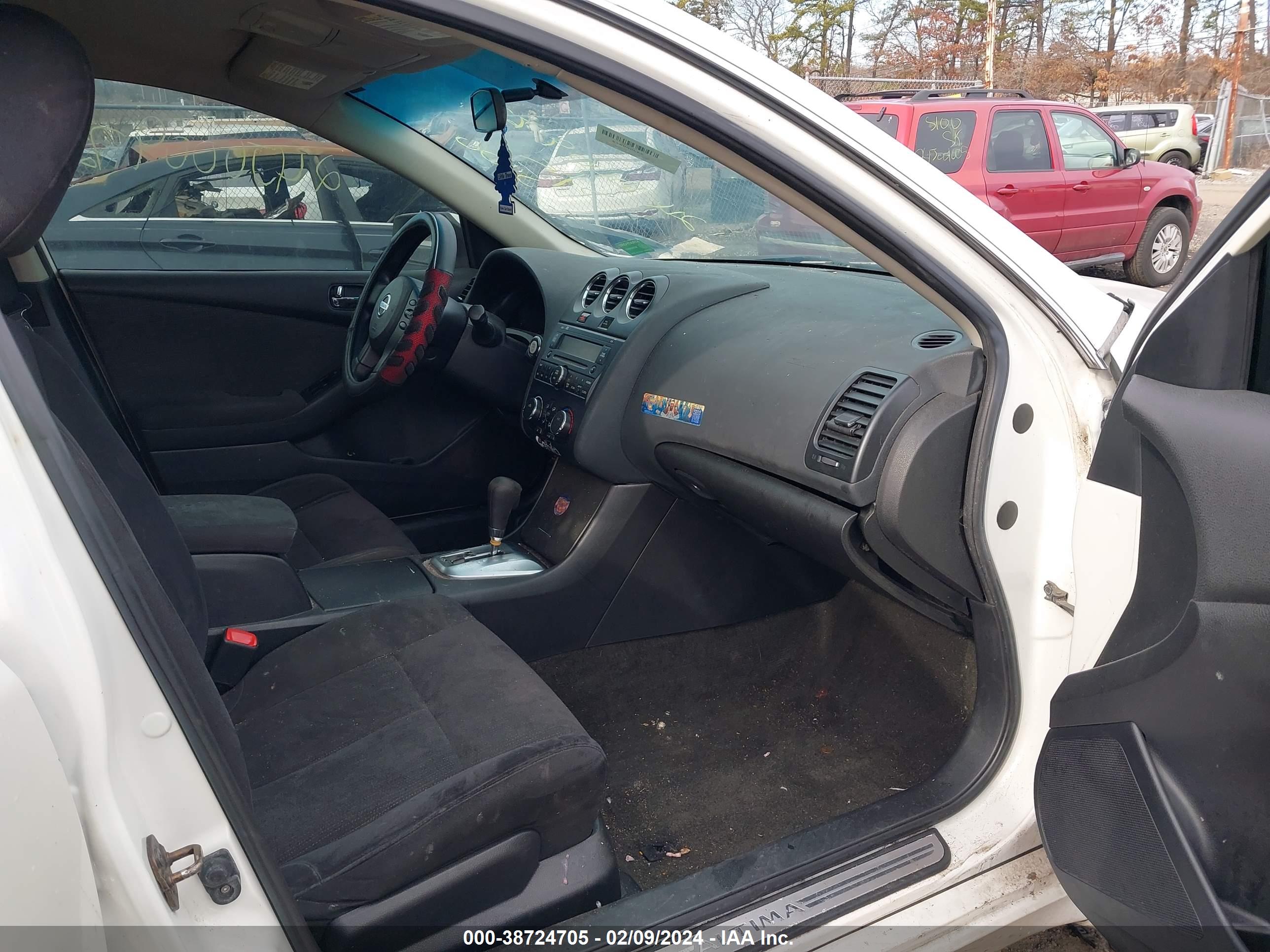 NISSAN ALTIMA image 5
