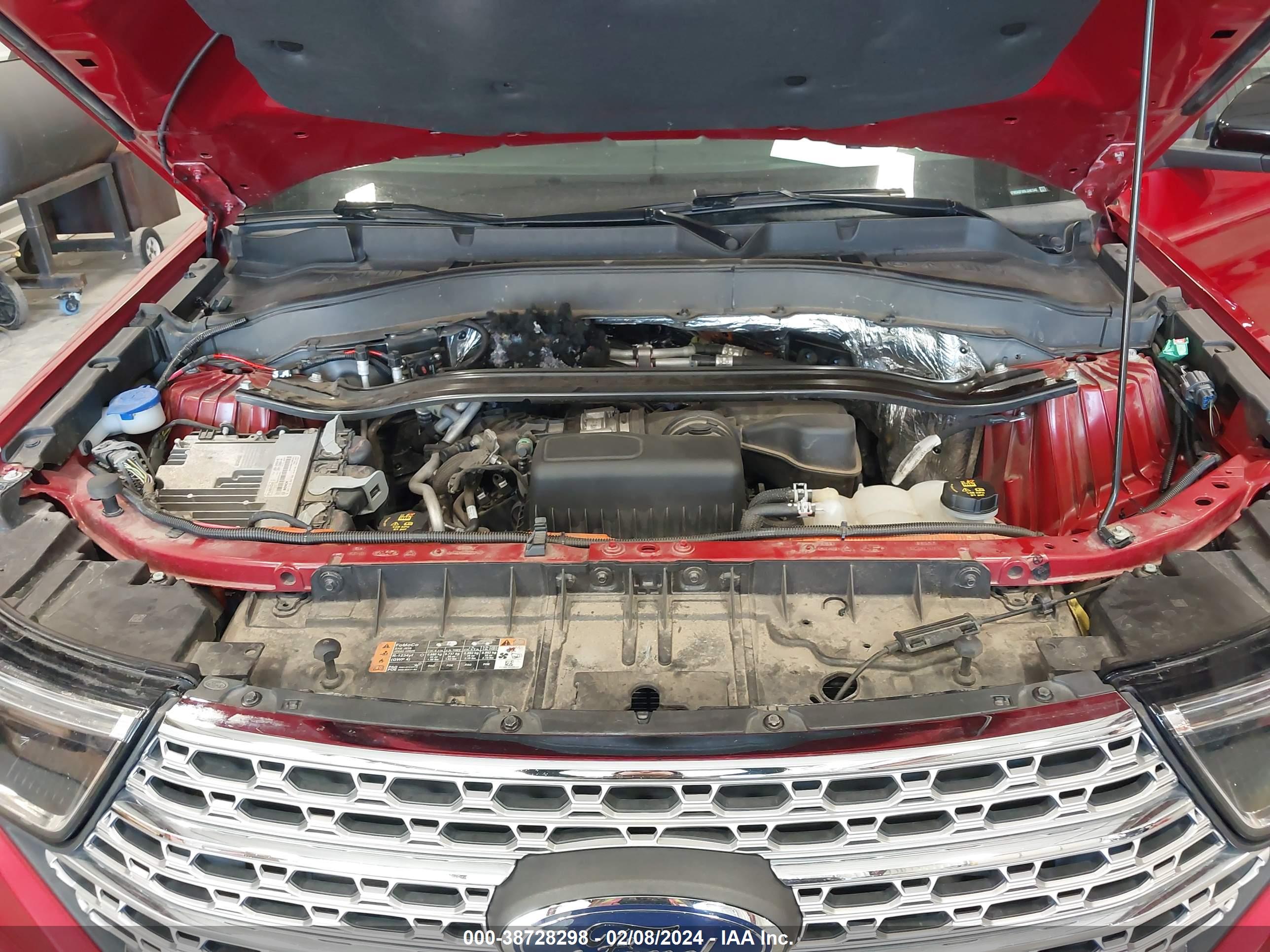 FORD EXPLORER image 10