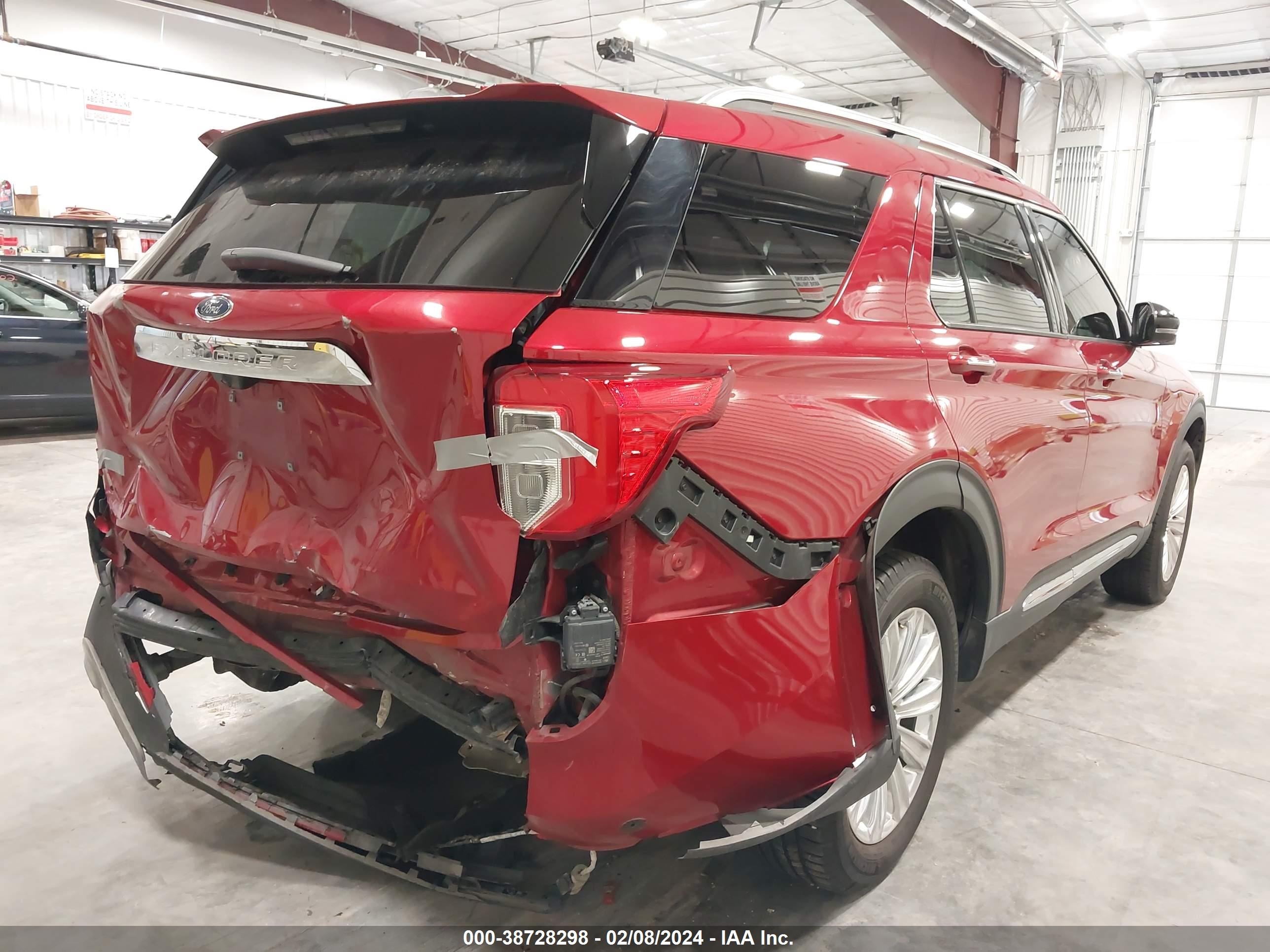 FORD EXPLORER image 4