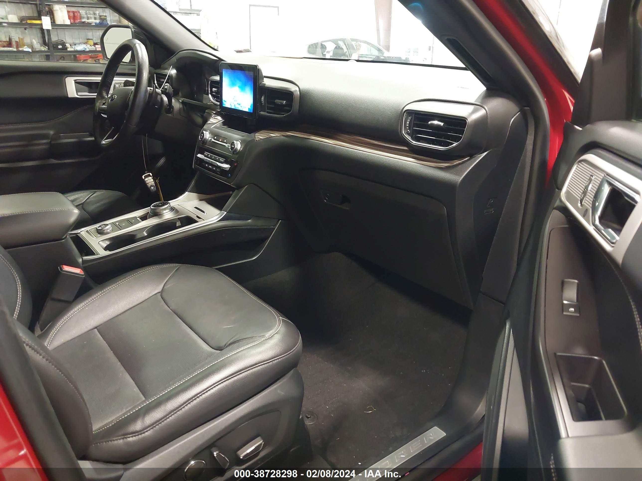 FORD EXPLORER image 5