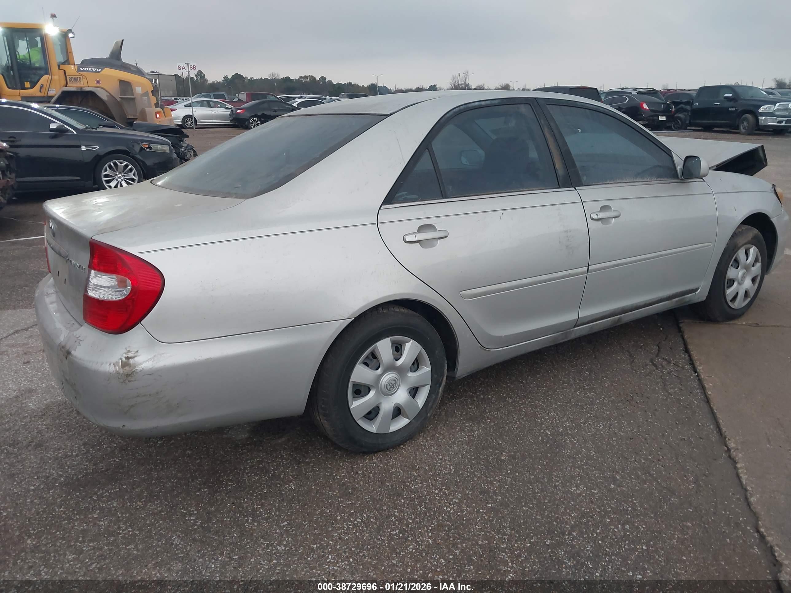 TOYOTA CAMRY image 4