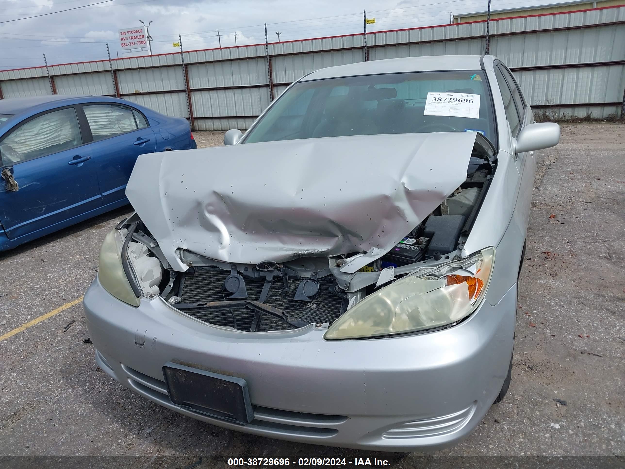 TOYOTA CAMRY image 6