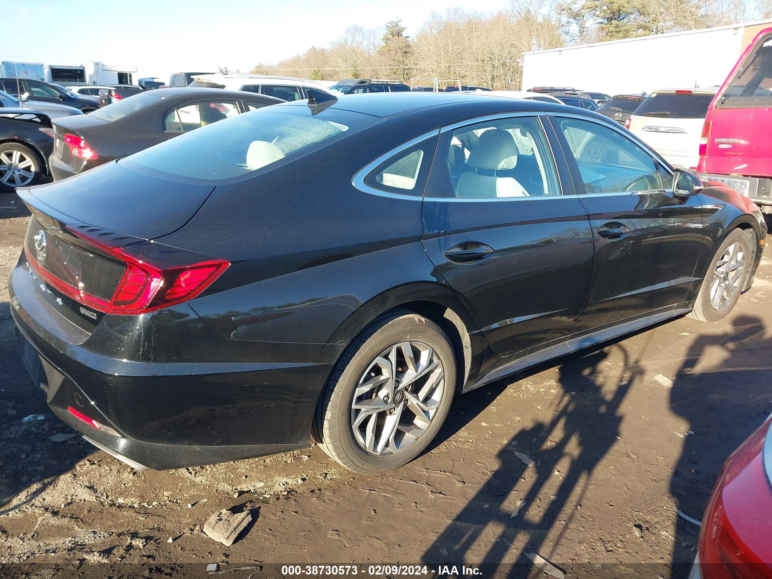 HYUNDAI SONATA image 4