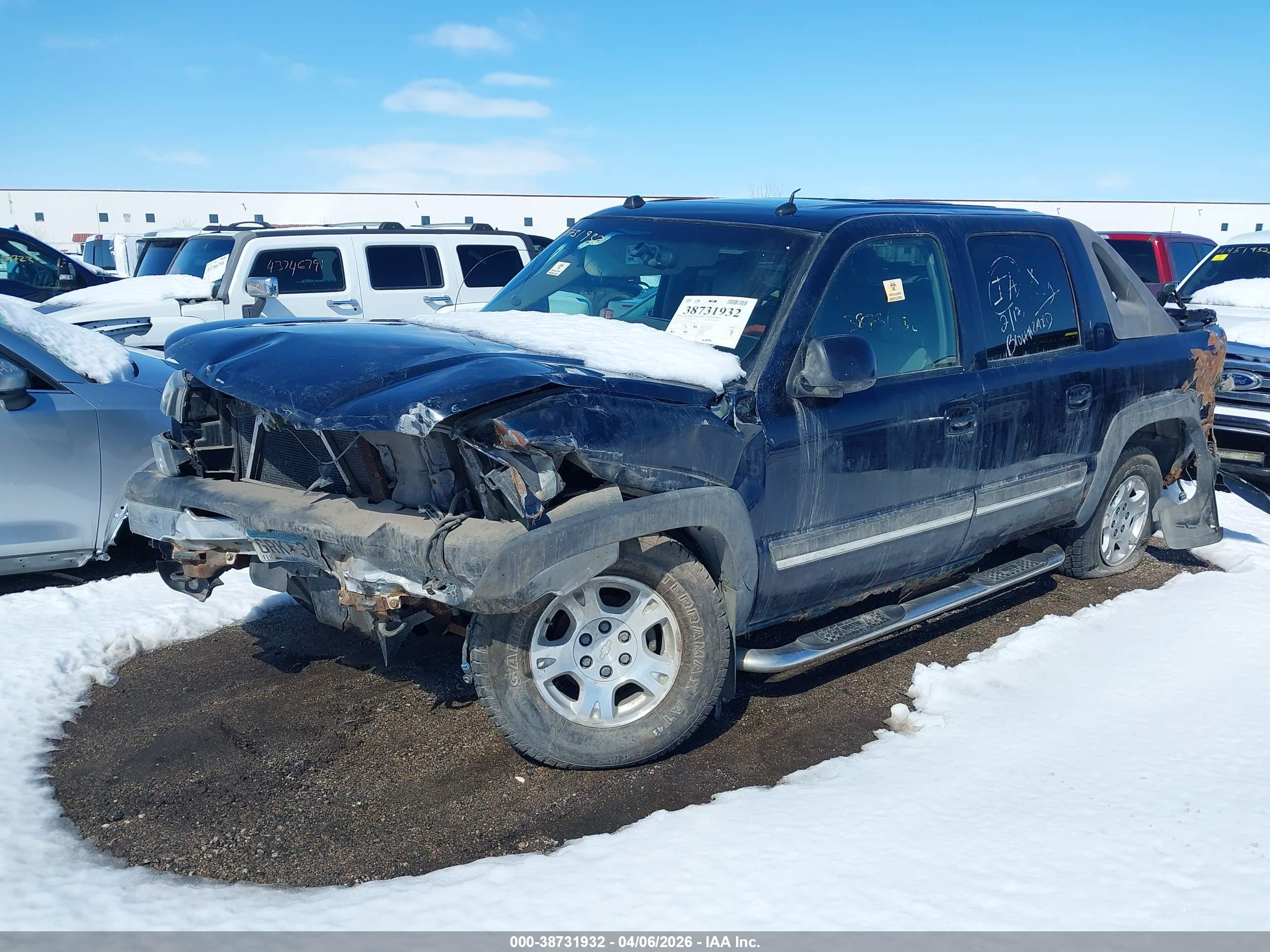 CHEVROLET AVALANCHE image 2