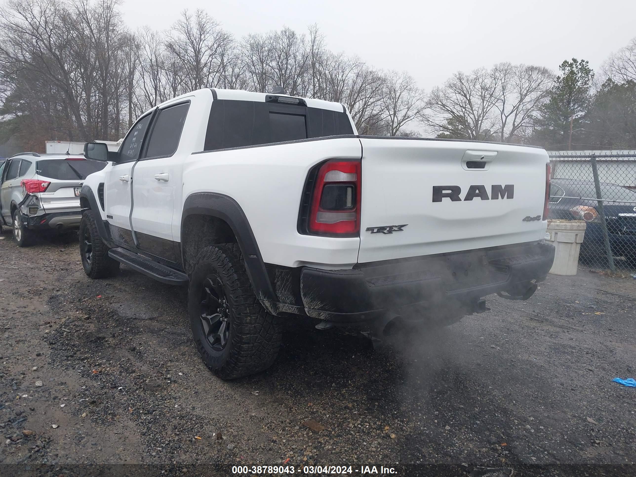 RAM 1500 image 3