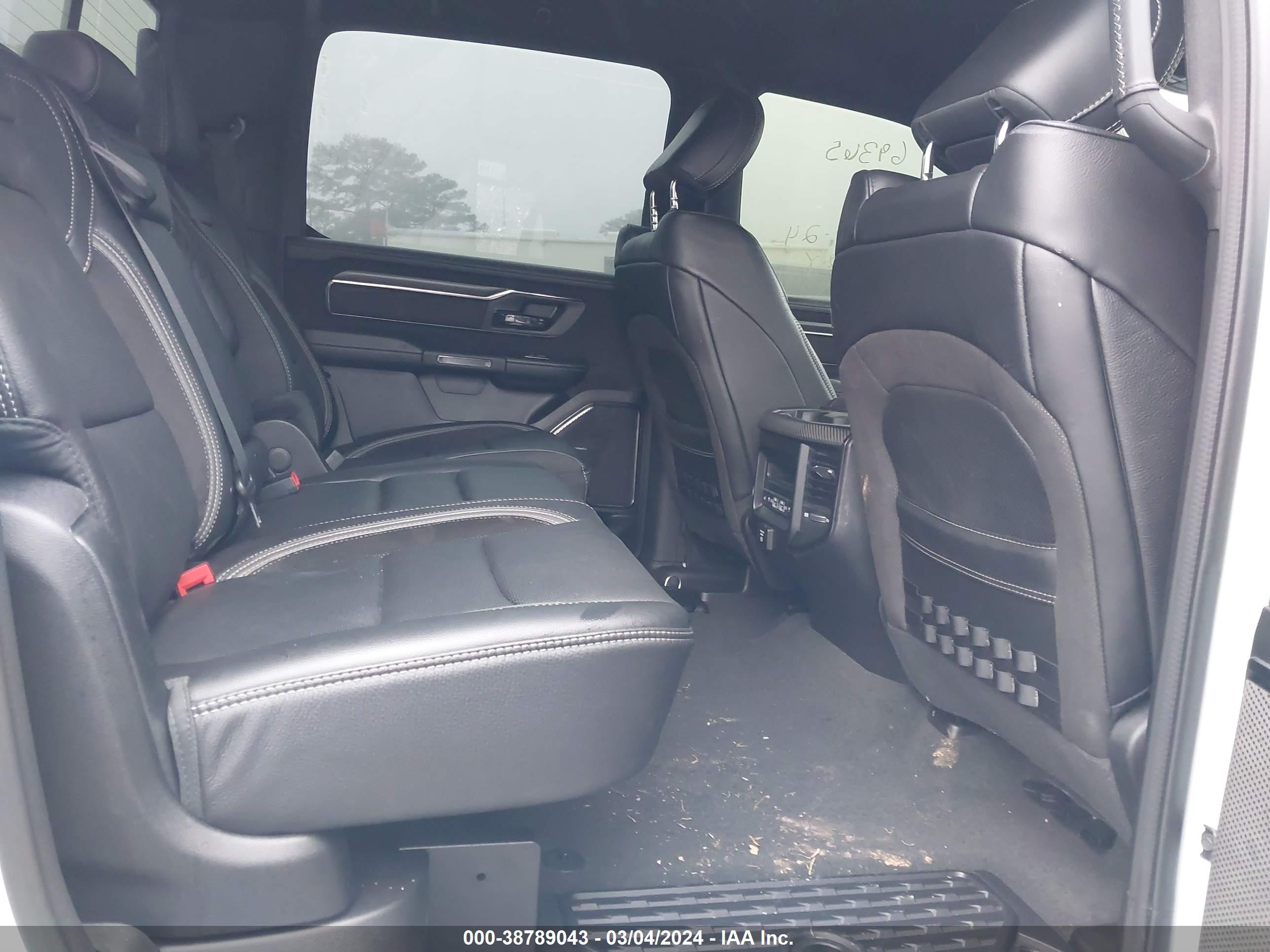 RAM 1500 image 8