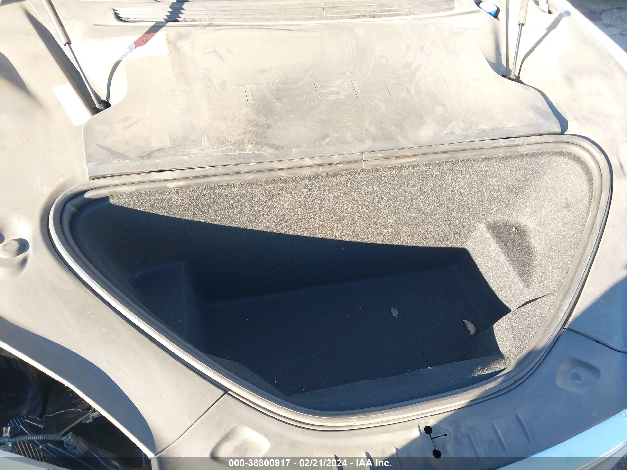 TESLA MODEL image 10