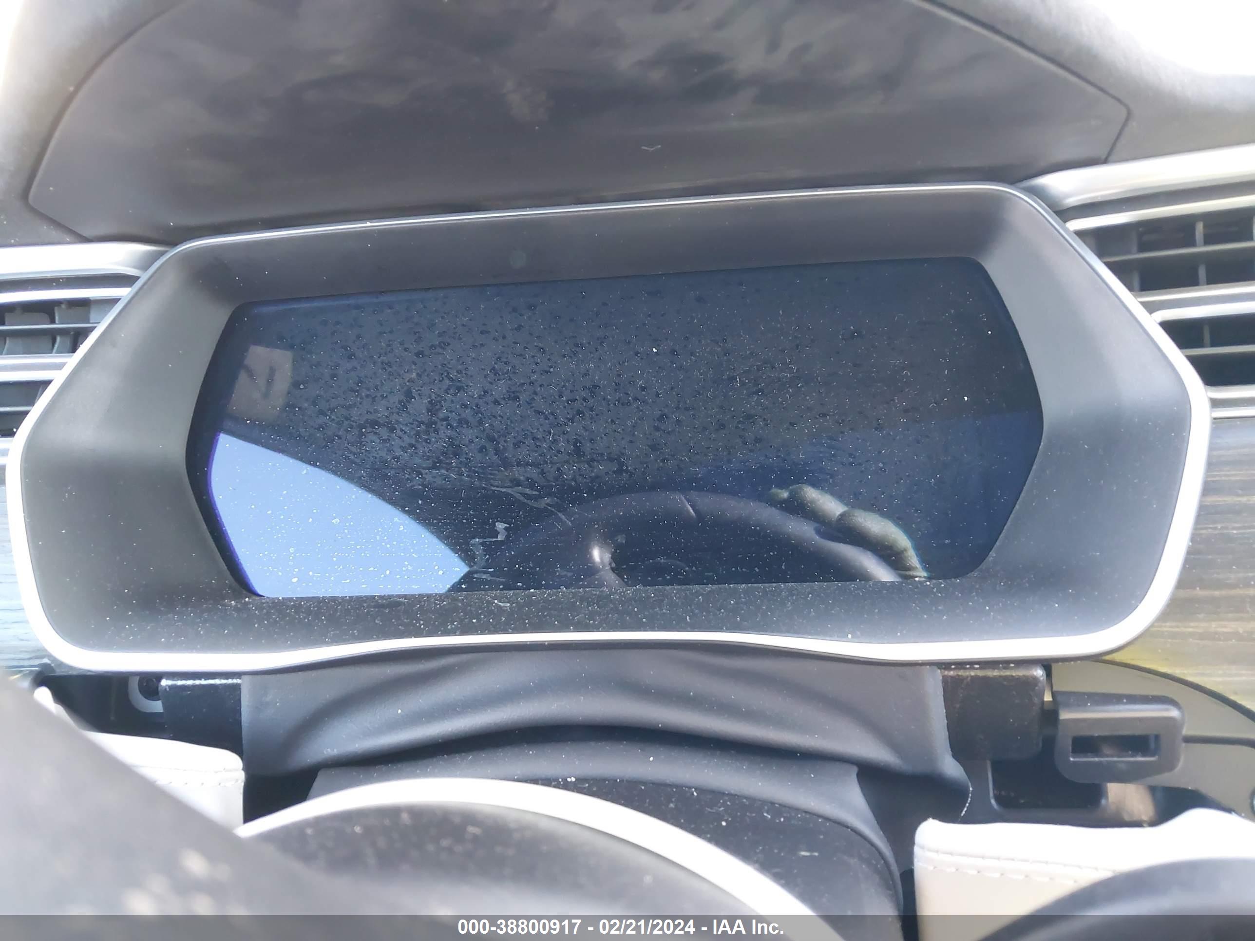 TESLA MODEL image 7