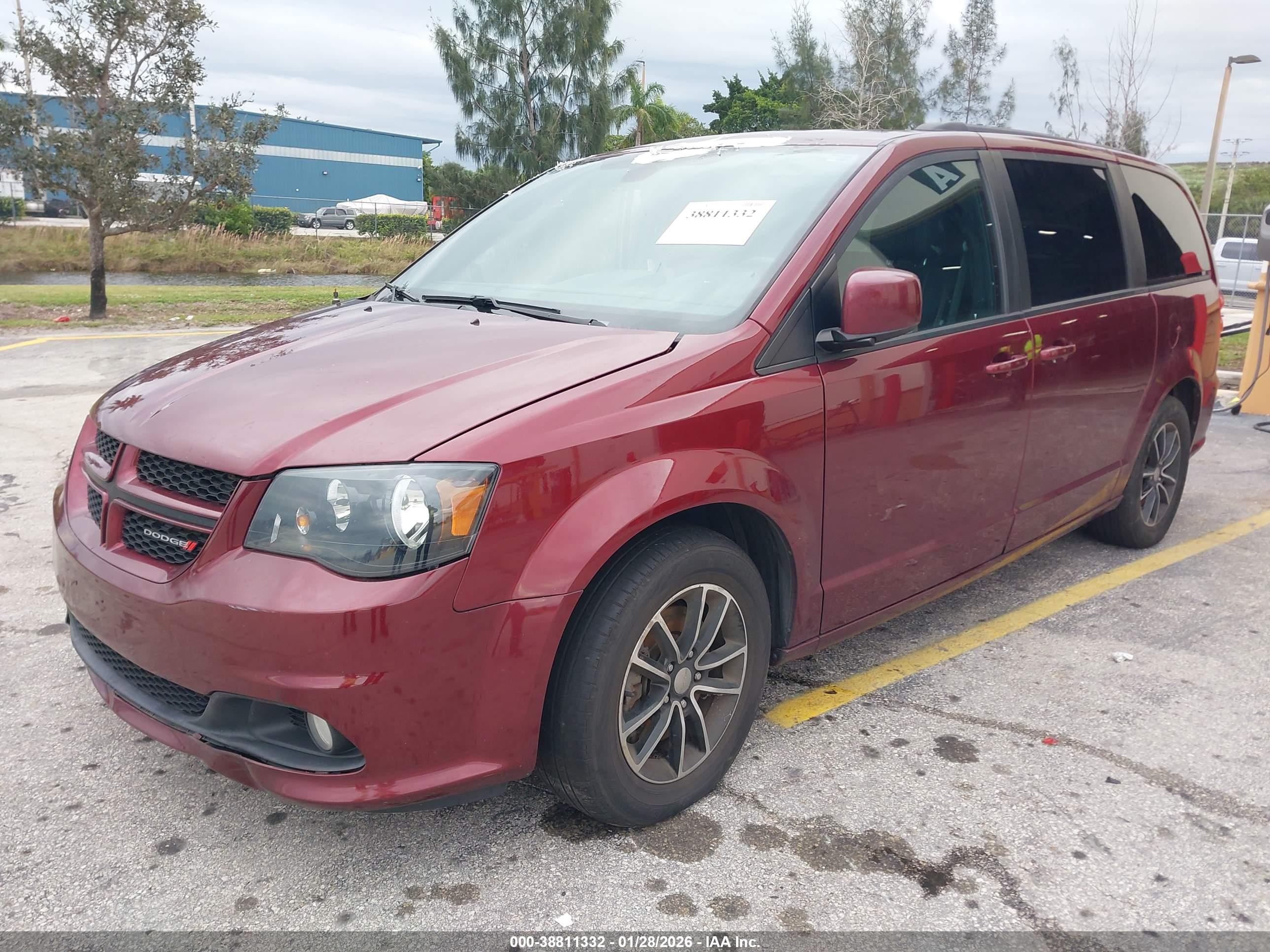 DODGE GRAND image 2