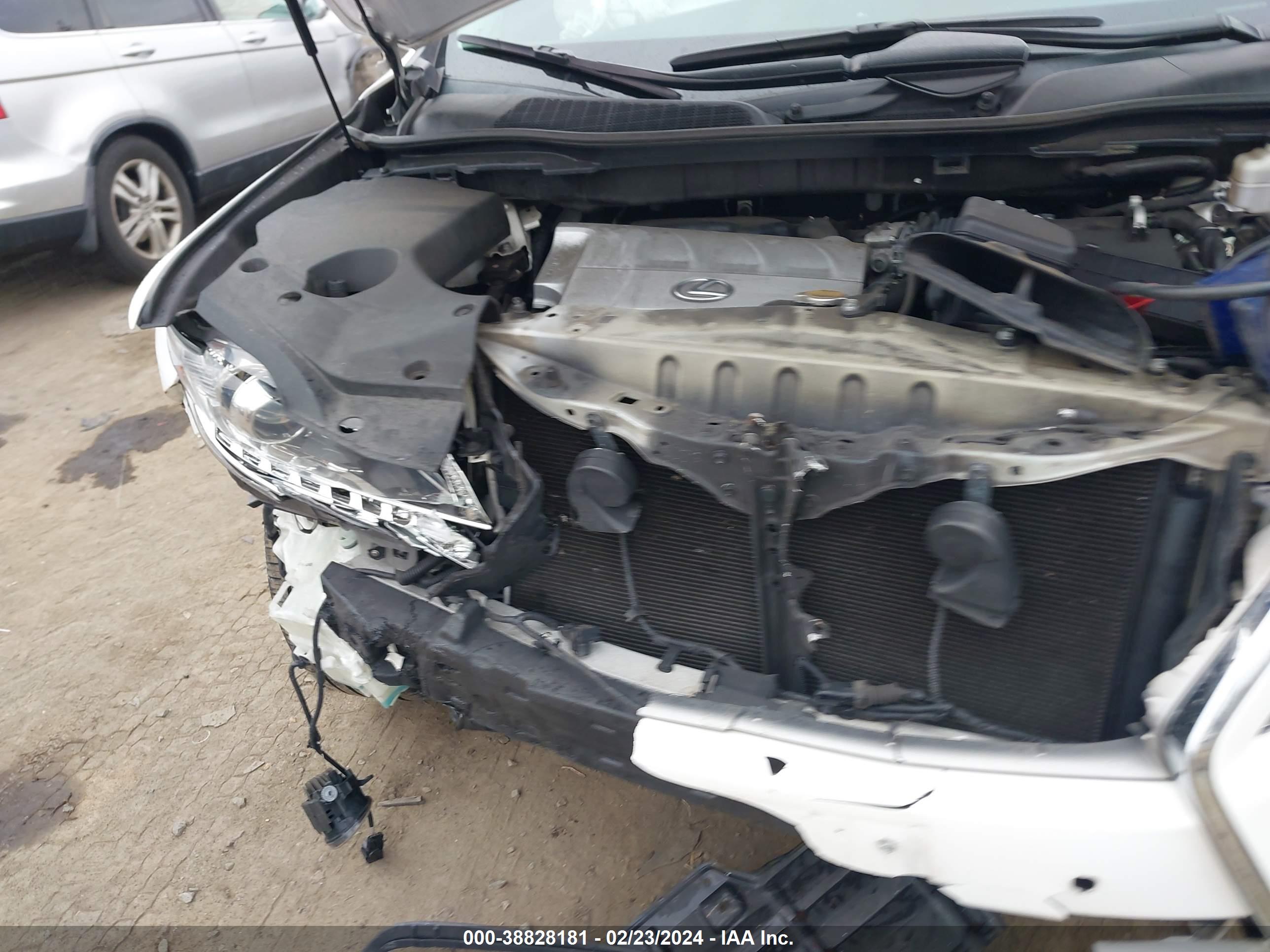 LEXUS RX image 6