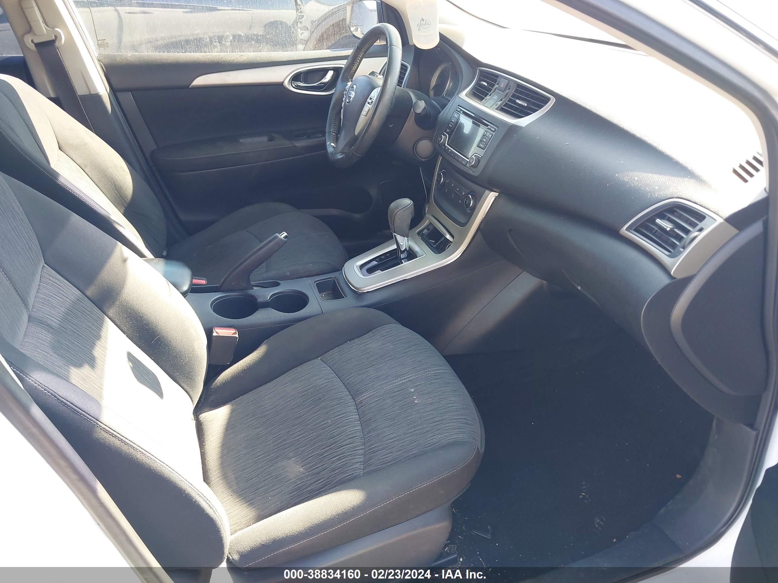 NISSAN SENTRA image 5