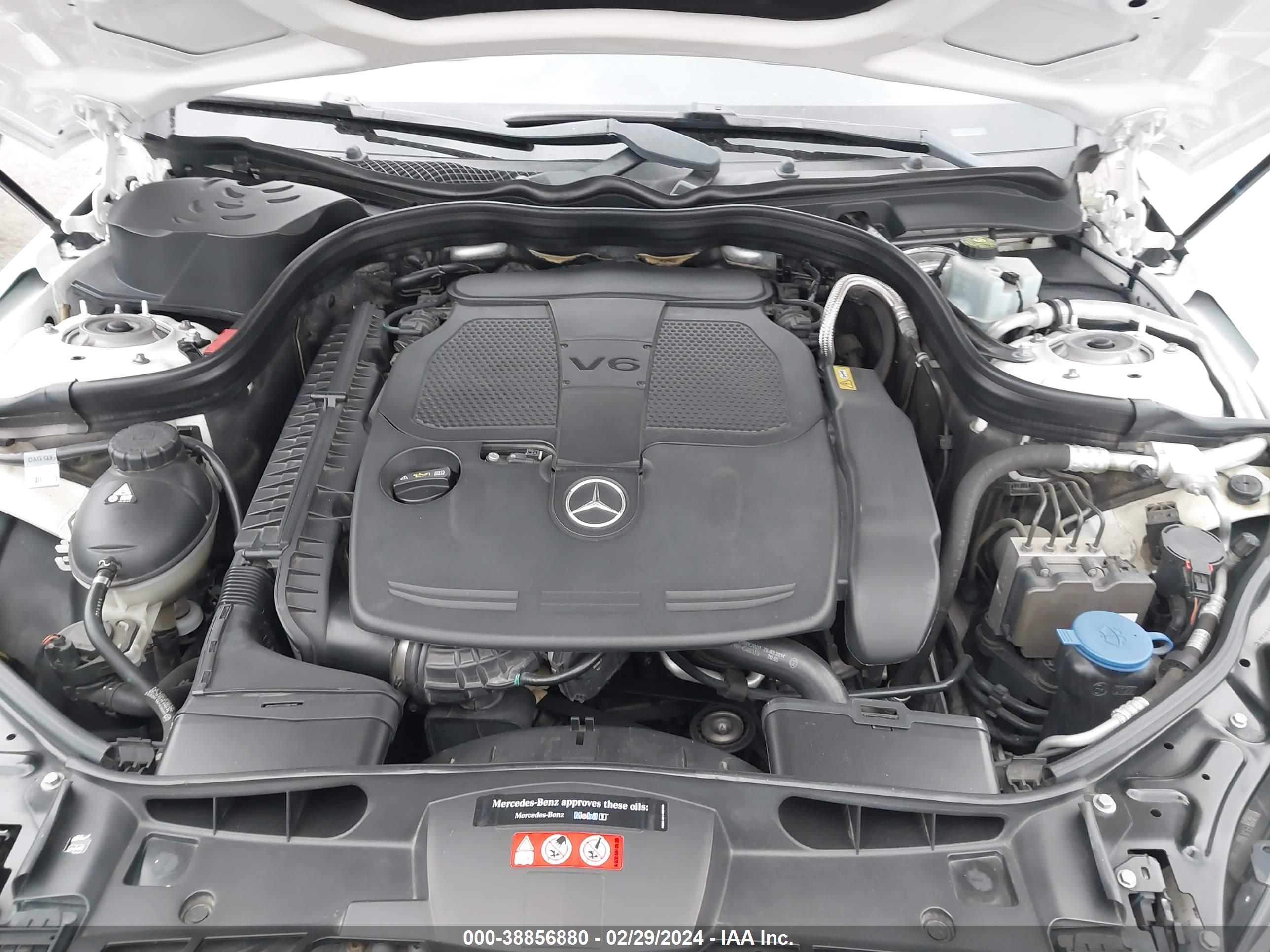 MERCEDES-BENZ E image 10