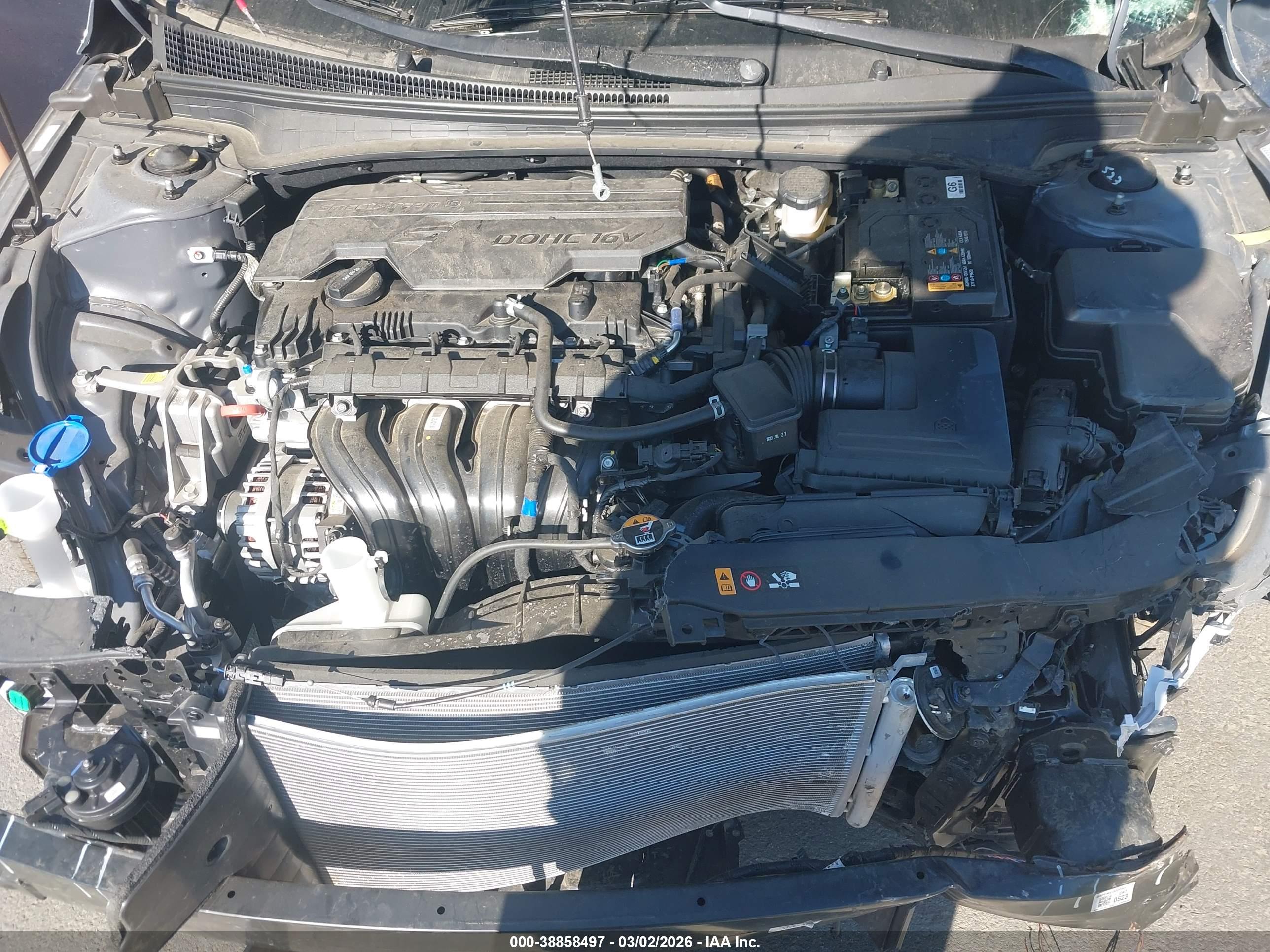 HYUNDAI ELANTRA image 10
