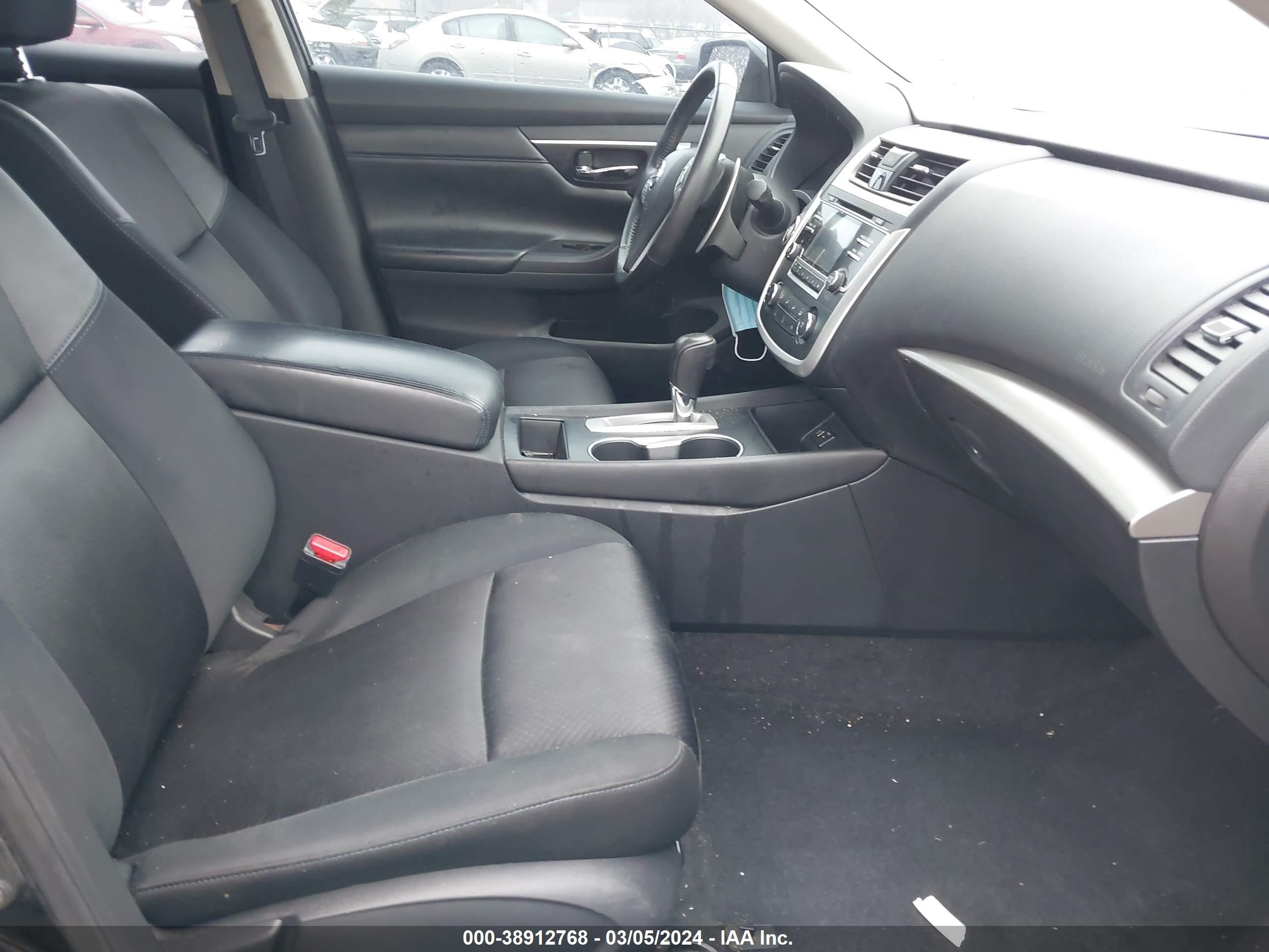 NISSAN ALTIMA image 5