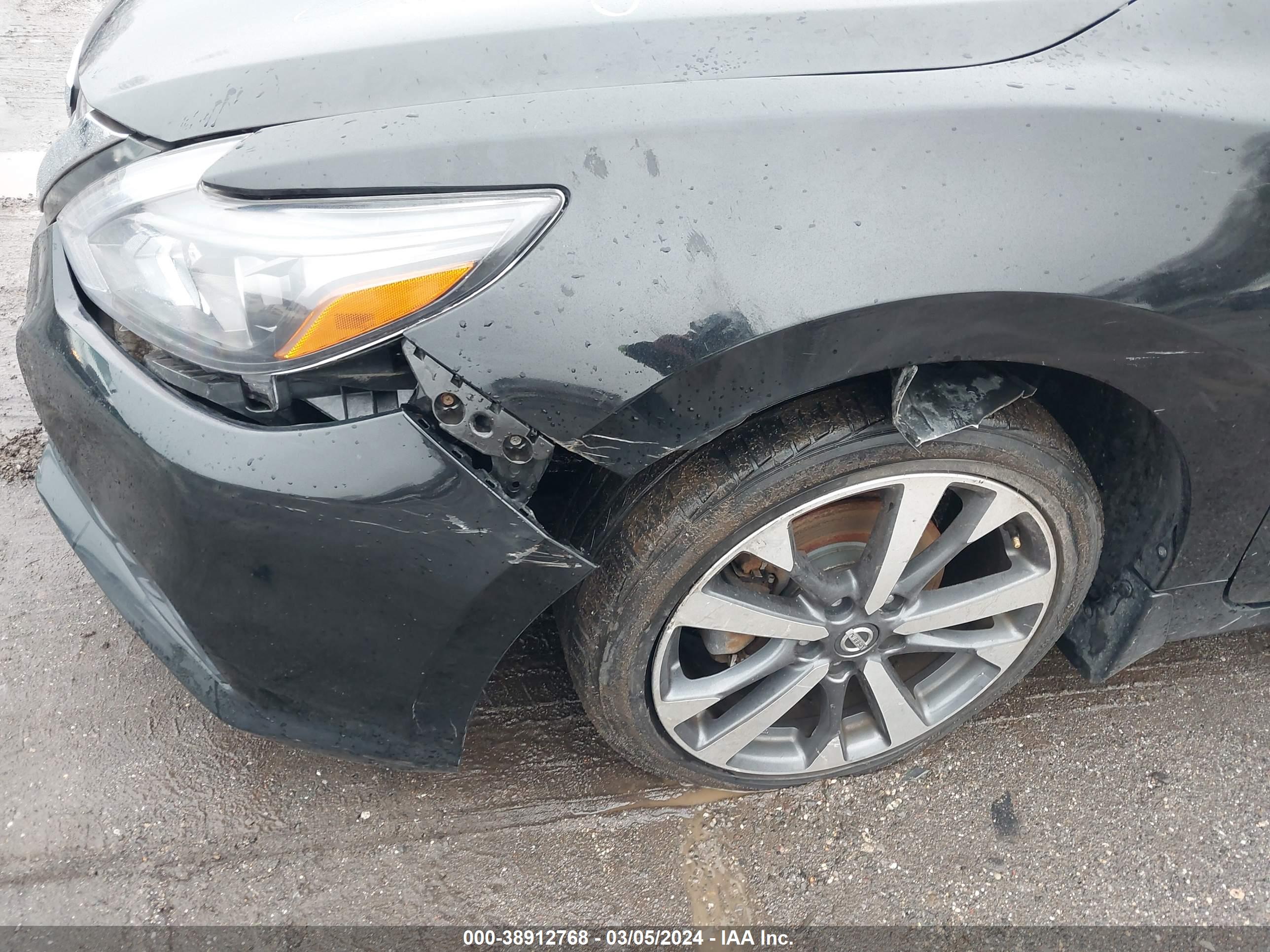 NISSAN ALTIMA image 6